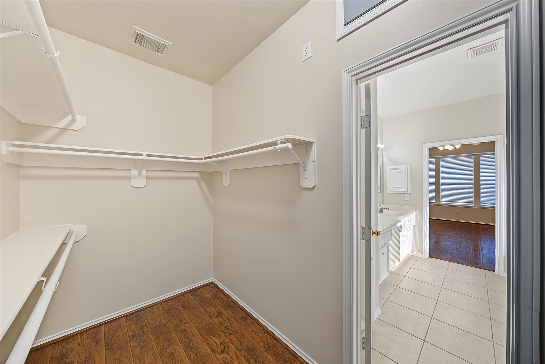 21918 Rivergate Court Property Photo 28