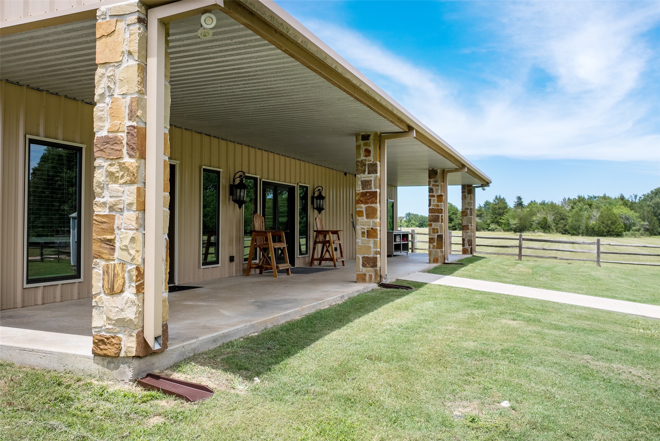10193 County Road 4240 Property Photo 8