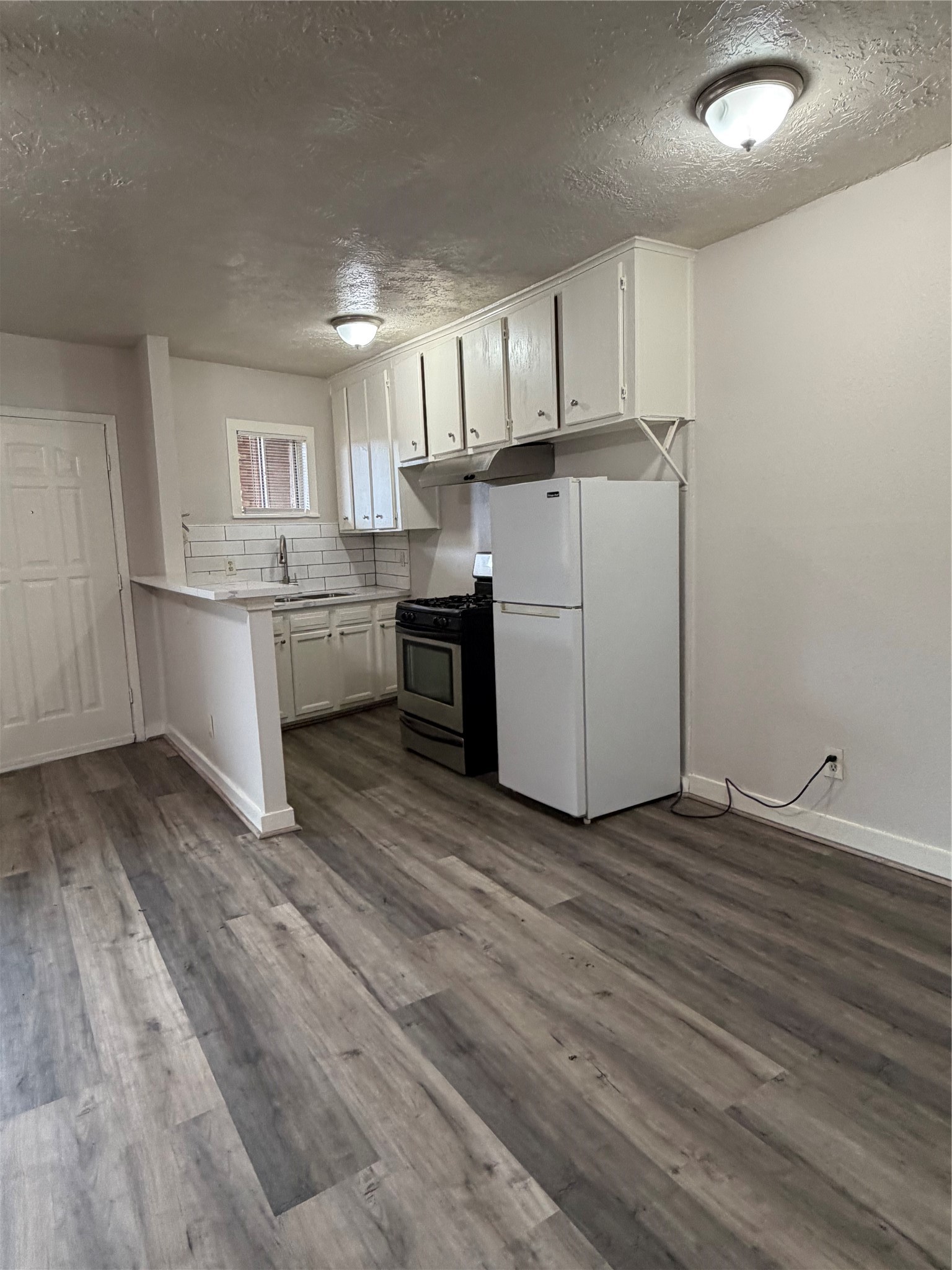 4811 Oakland Street 10 Property Photo 14