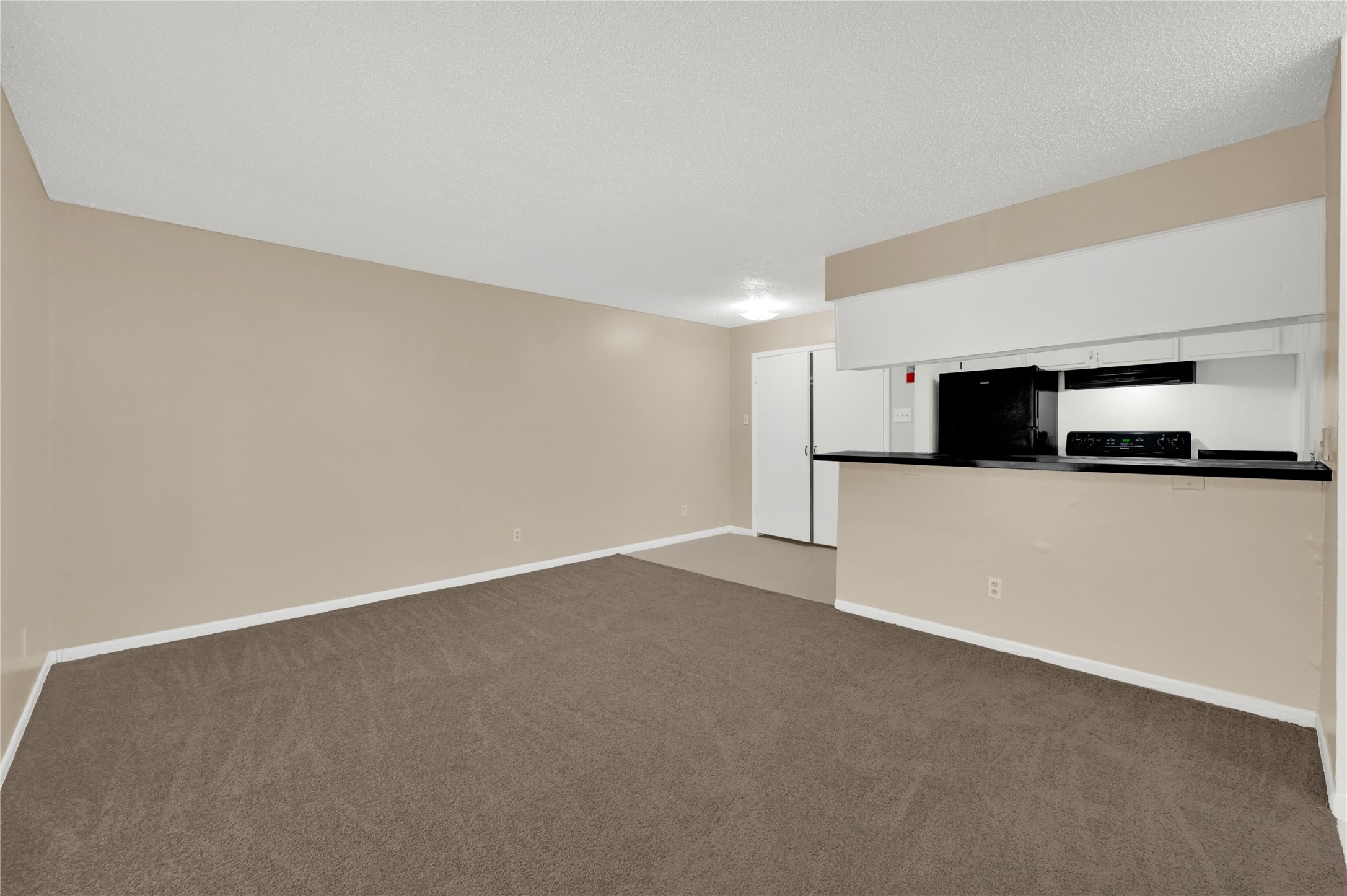 7211 Atwell 20 Property Photo 3