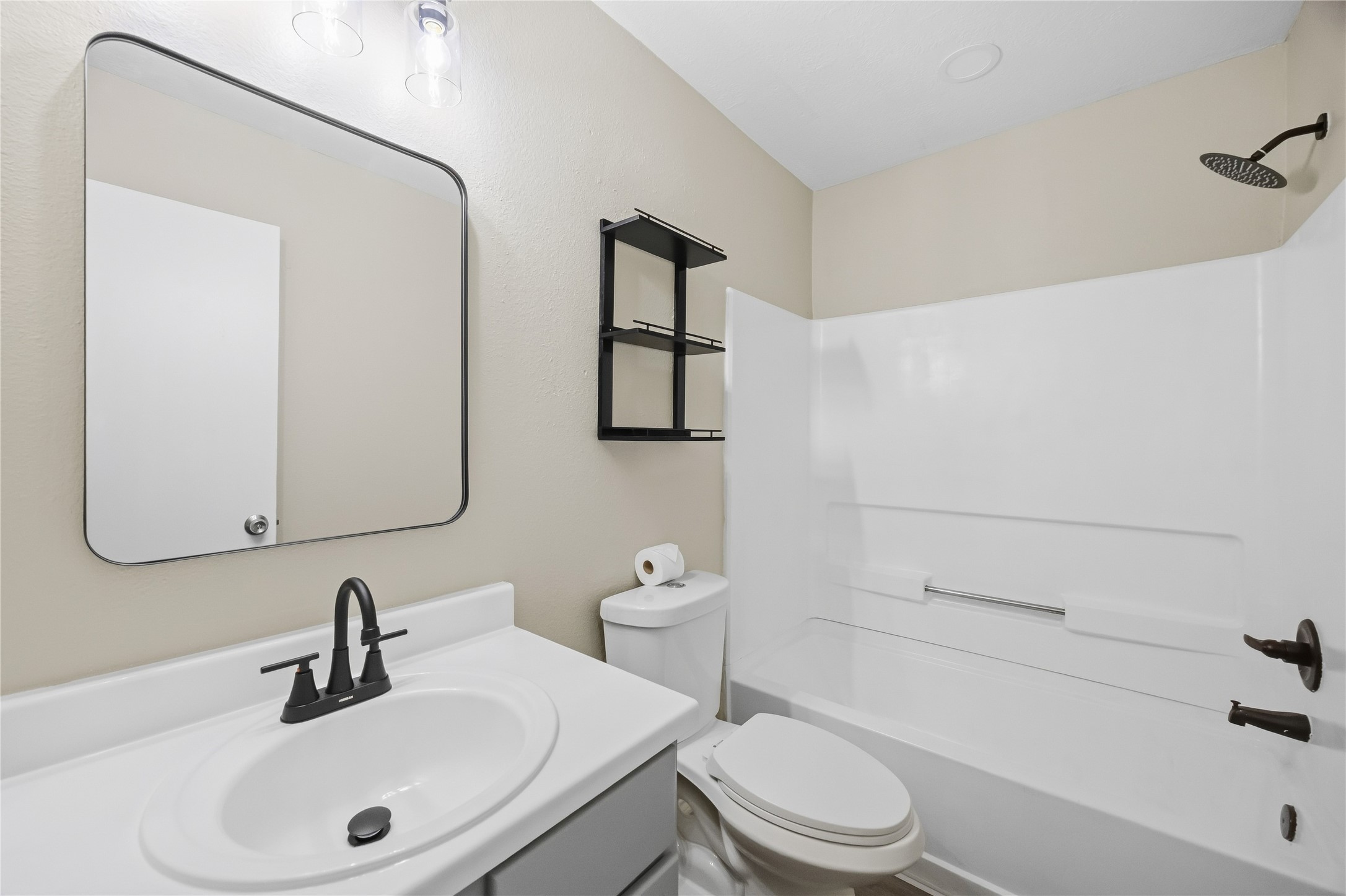 802 Oak West Drive Property Photo 17