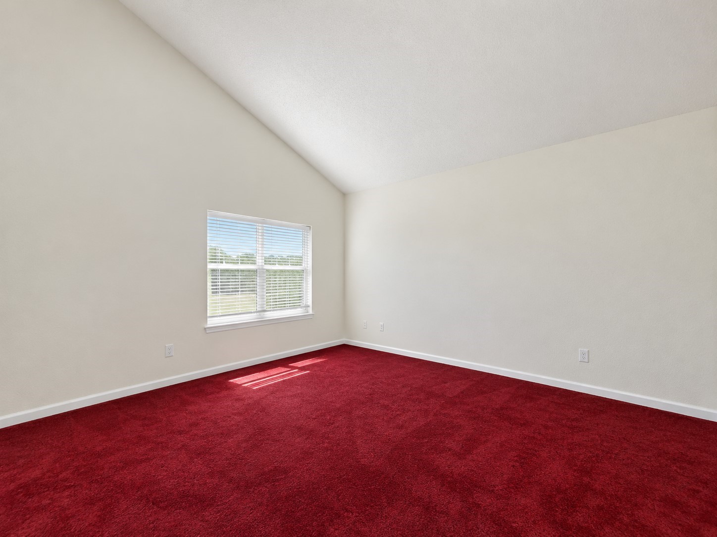 13307 Robinglen Drive Property Photo 8