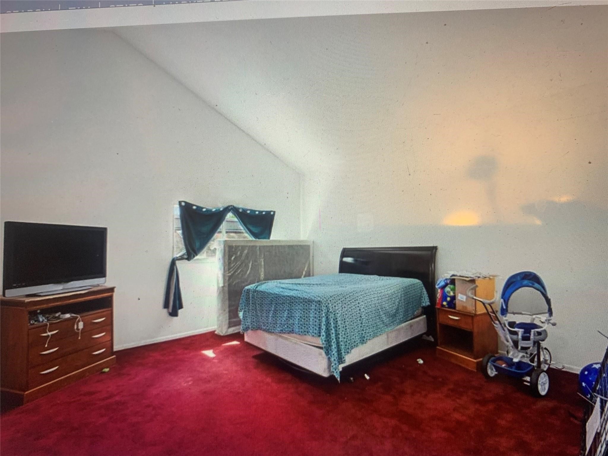 13307 Robinglen Drive Property Photo 10