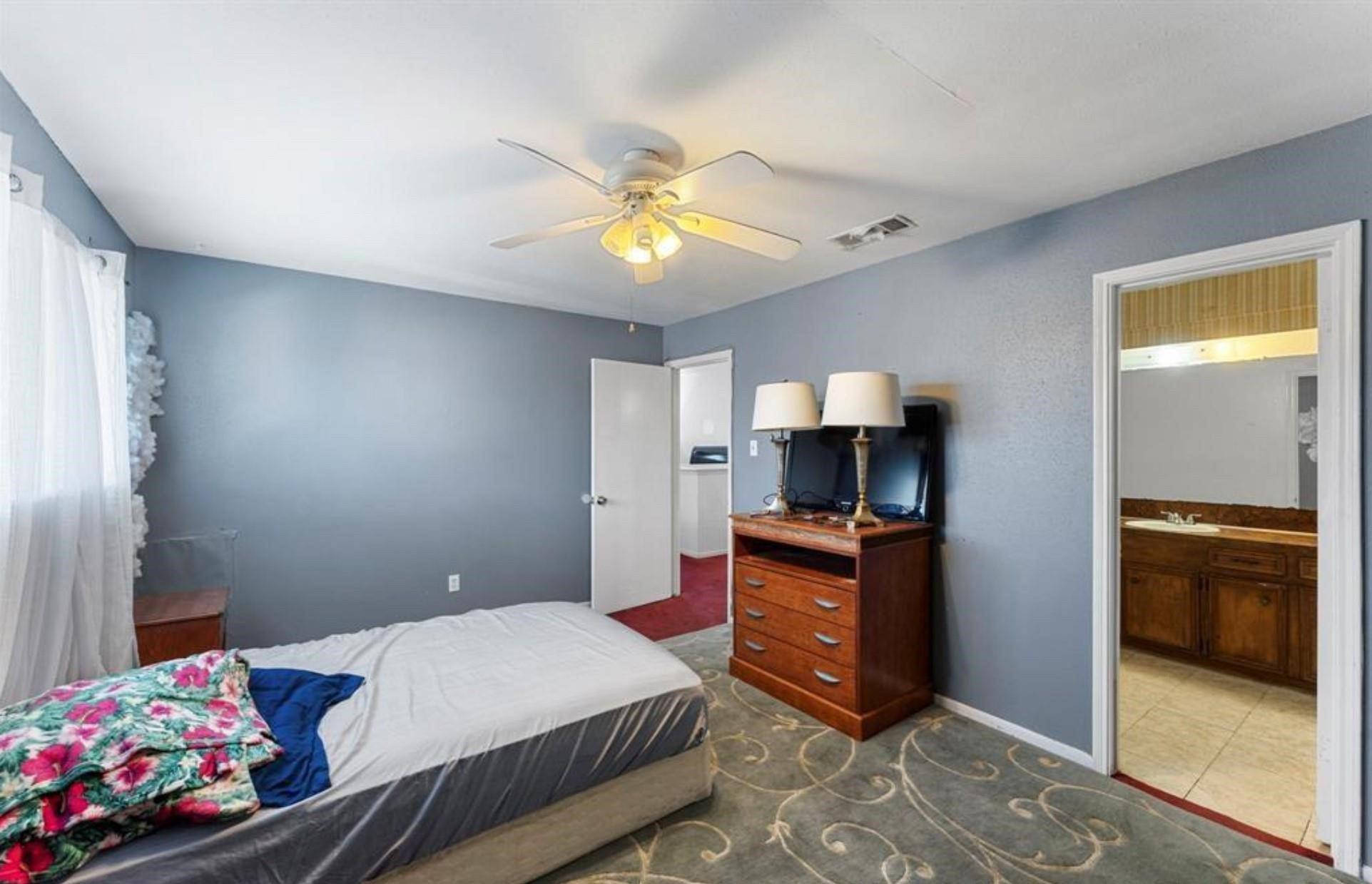 13307 Robinglen Drive Property Photo 13