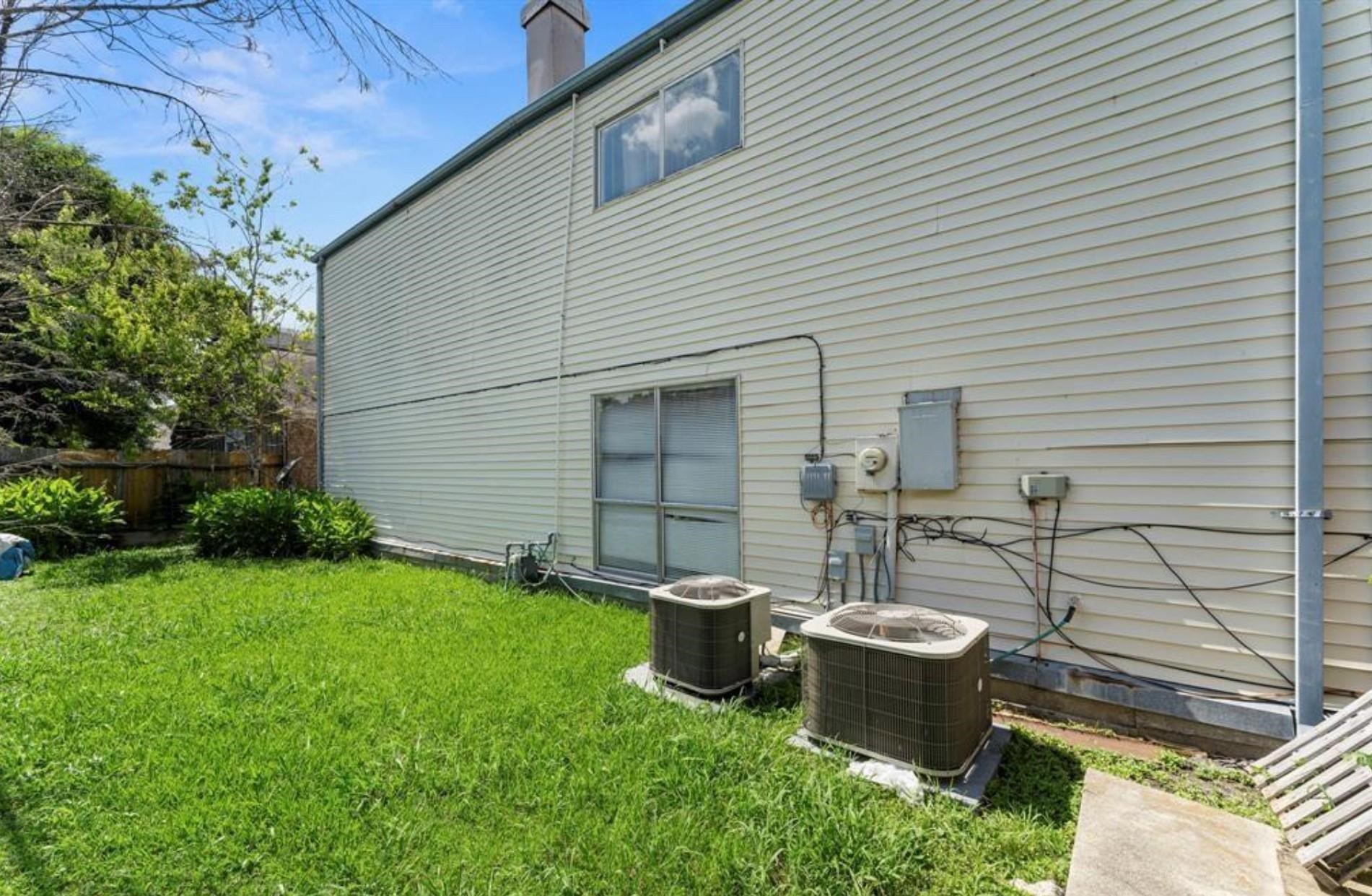13307 Robinglen Drive Property Photo 16