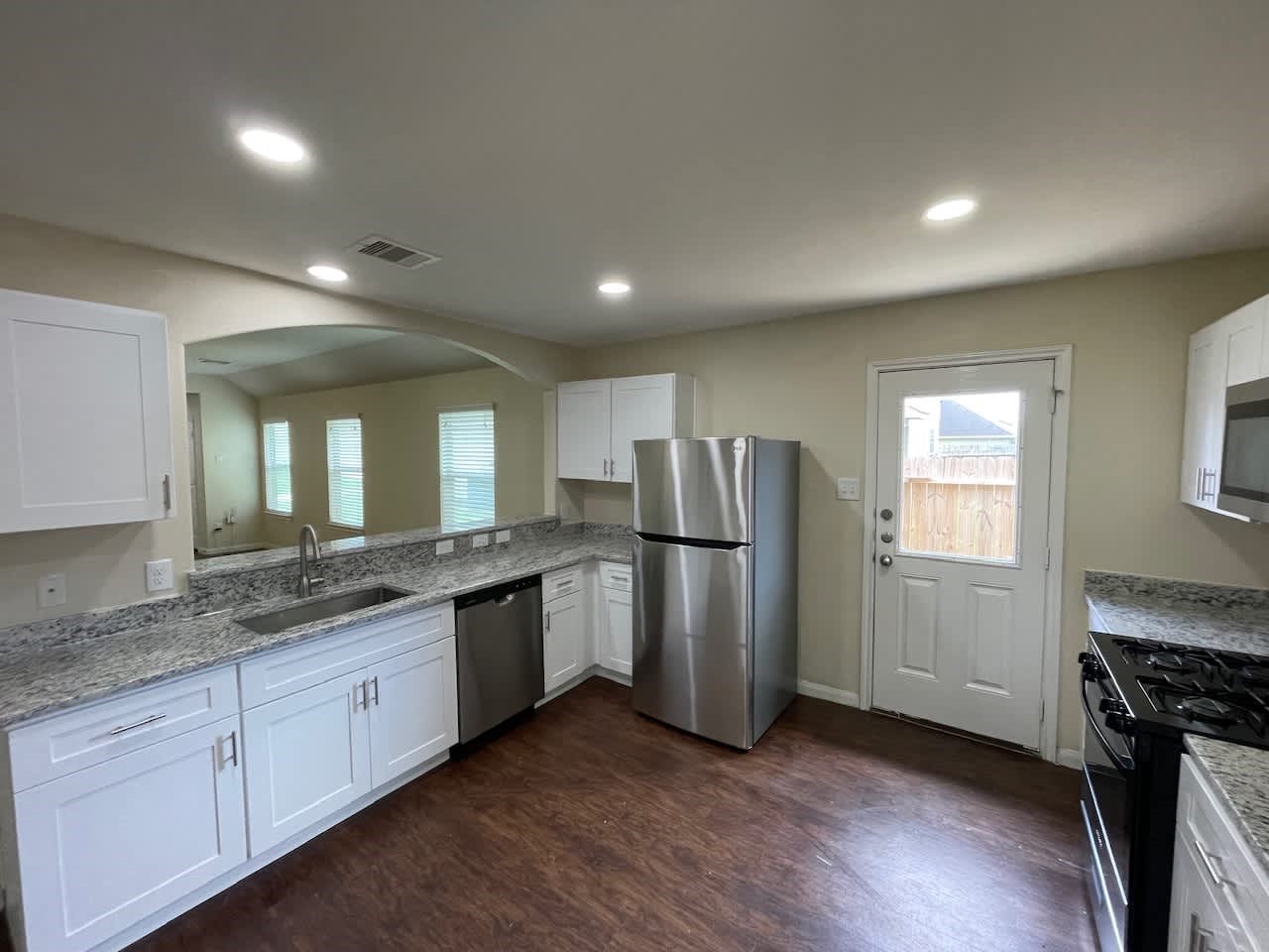 12623 Mountain Daisy Road Property Photo 4
