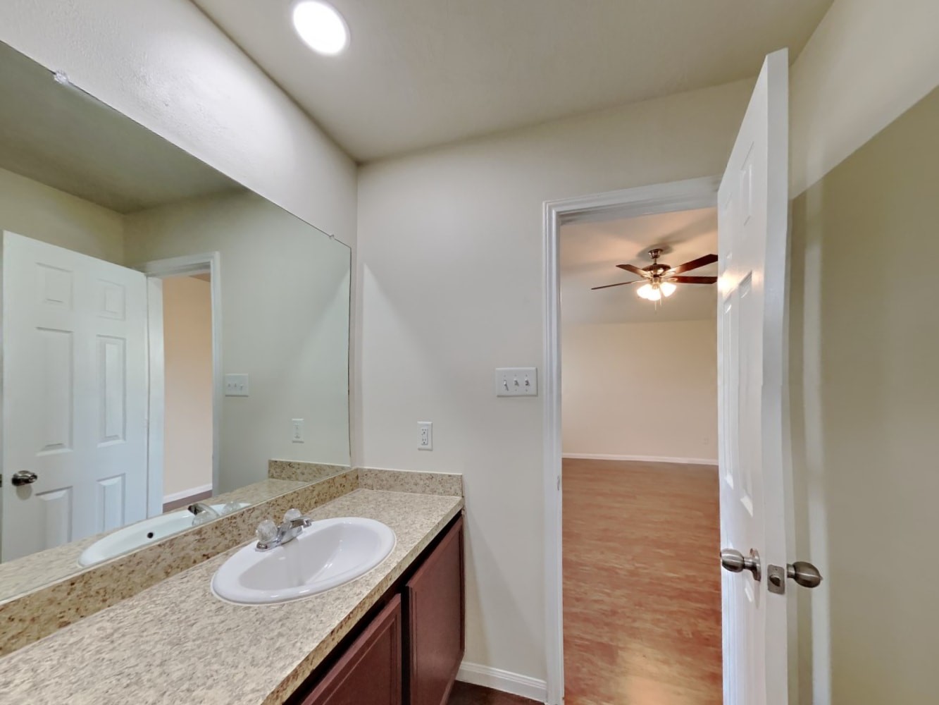 12623 Mountain Daisy Road Property Photo 8