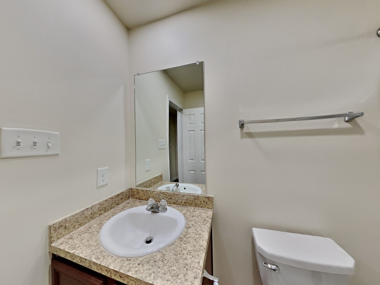 12623 Mountain Daisy Road Property Photo 9