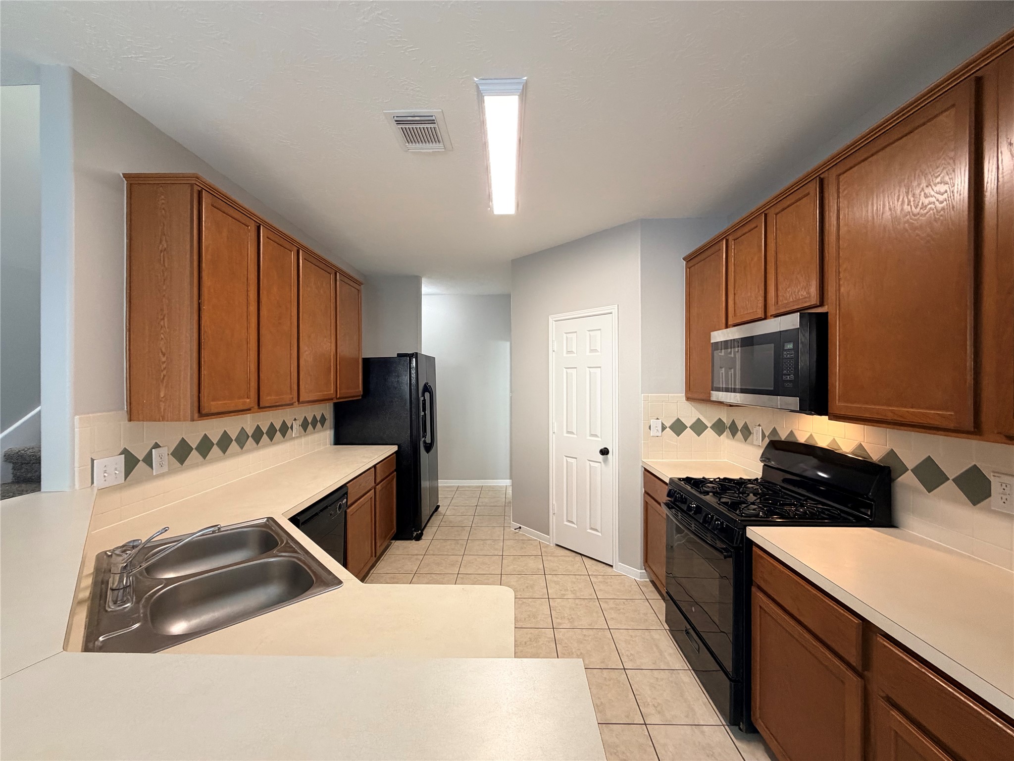 4531 Park Trail Lane Property Photo 12