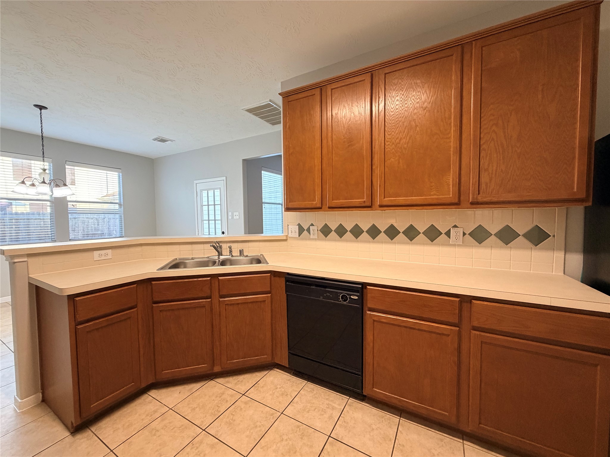 4531 Park Trail Lane Property Photo 14