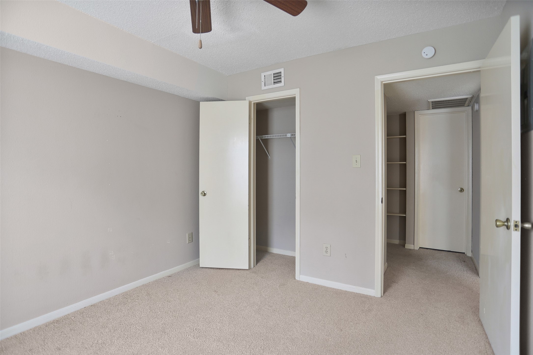 2121 Hepburn Street 613 Property Photo 13