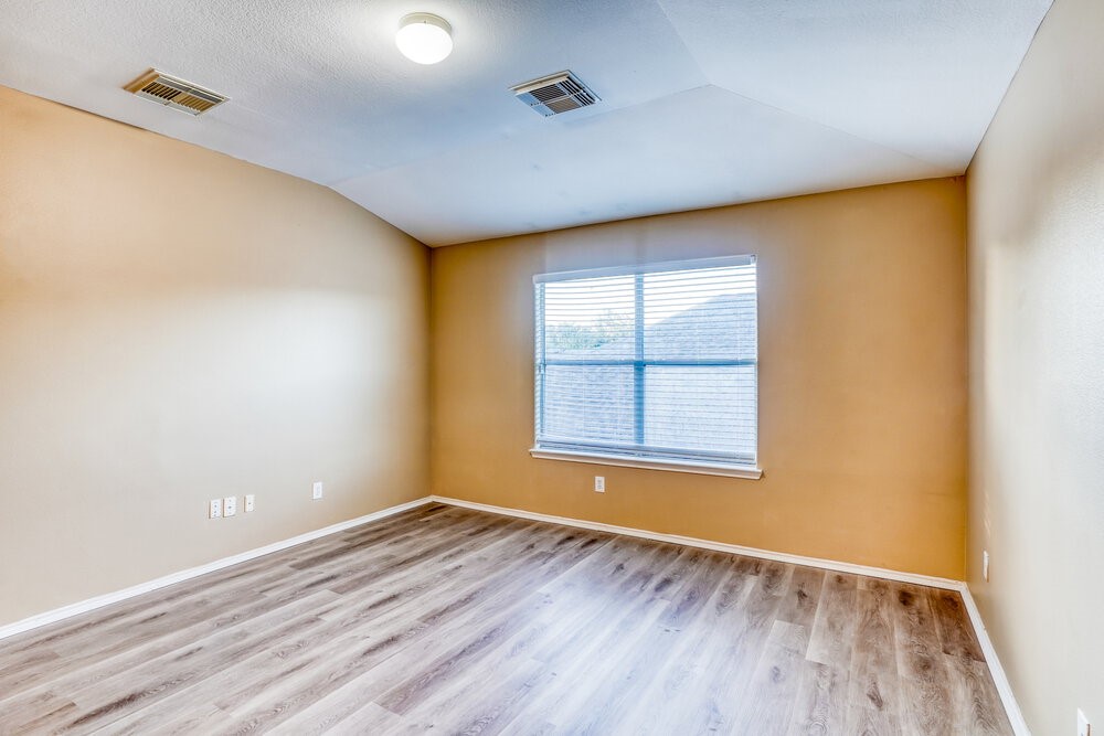 8223 Wainwright Way Property Photo 14