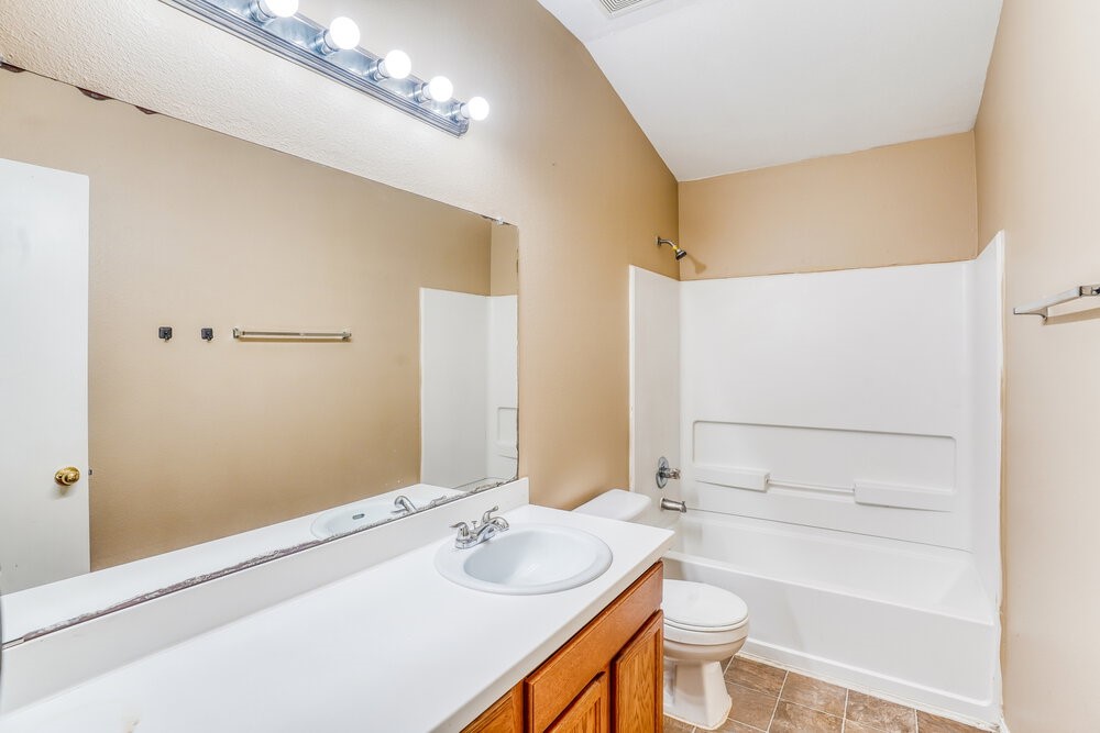 8223 Wainwright Way Property Photo 16