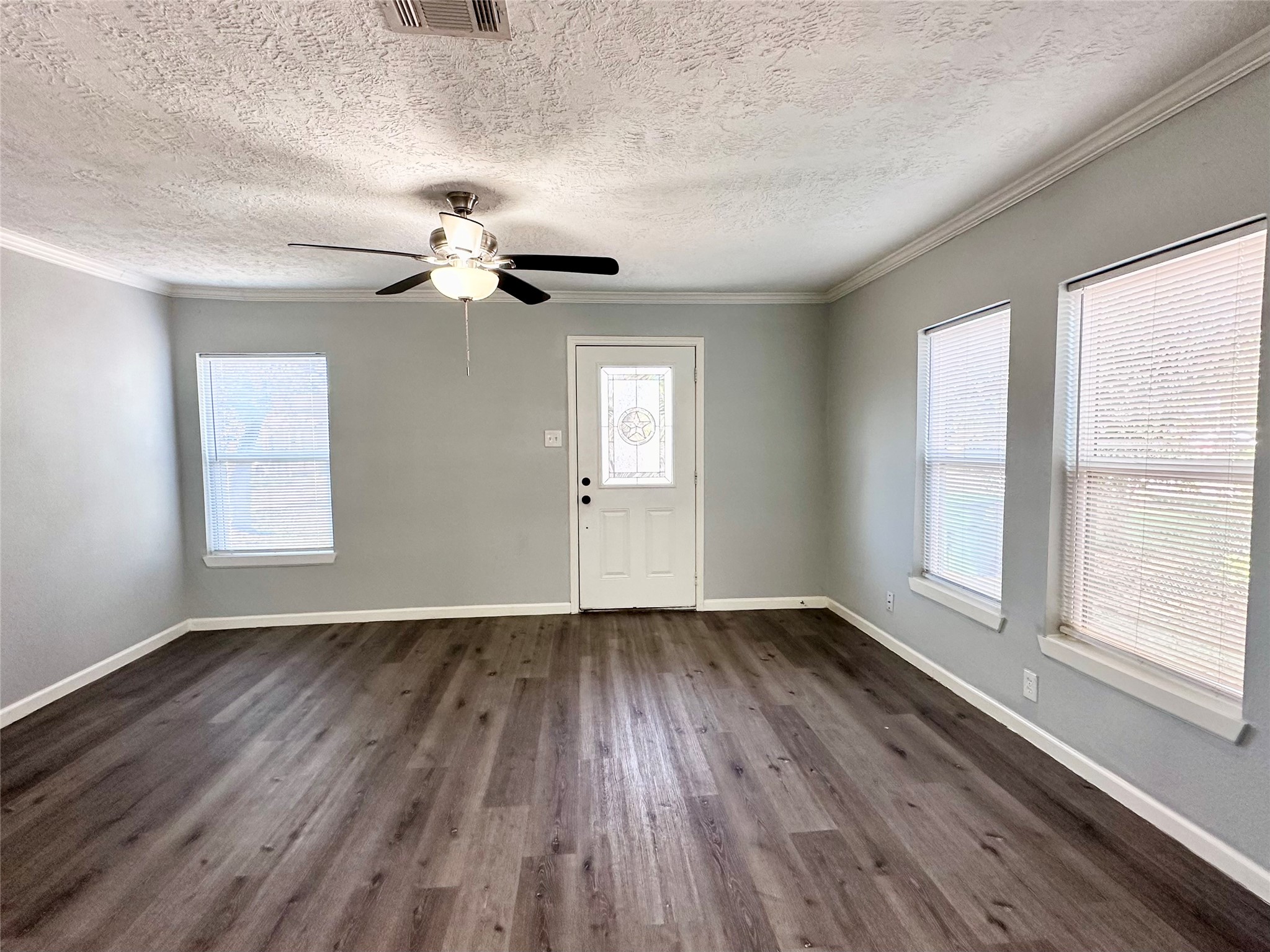 6611 Conley Street Property Photo 6