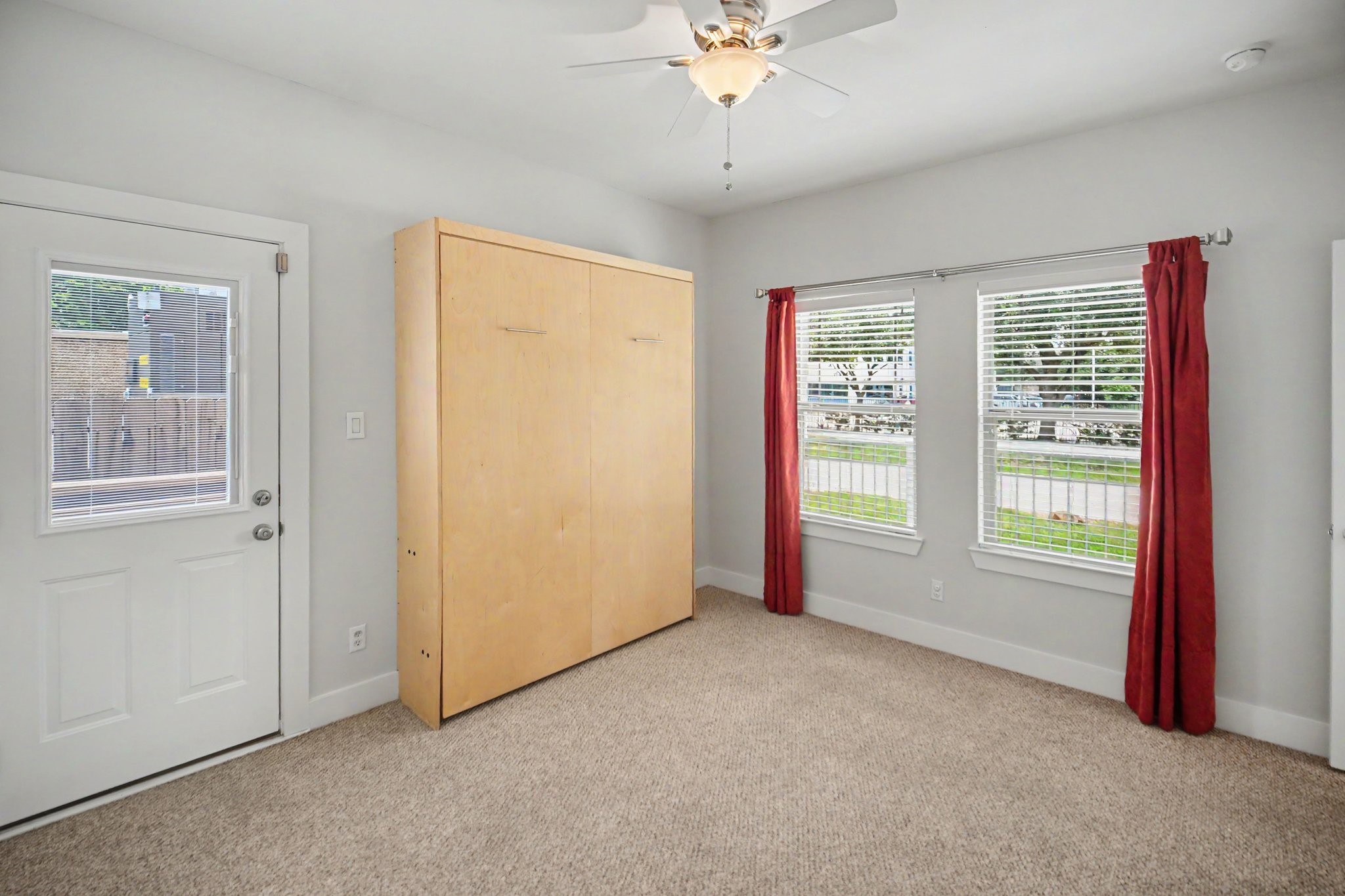 1744 W 25th Street Property Photo 10