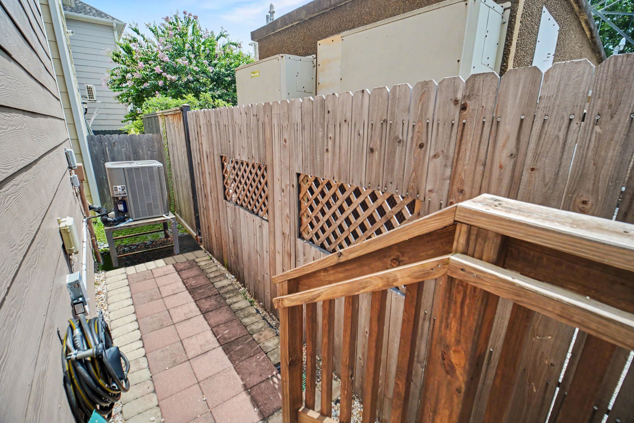 1744 W 25th Street Property Photo 14