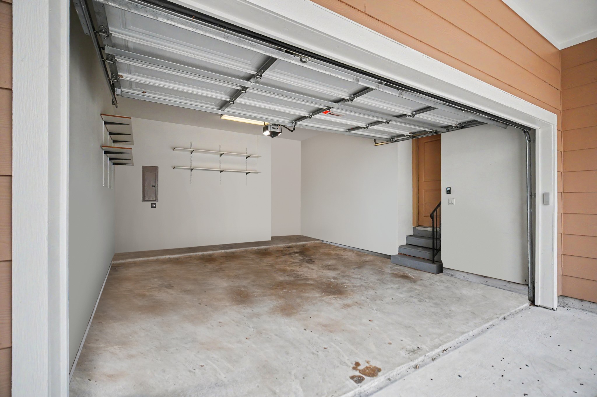 1744 W 25th Street Property Photo 15