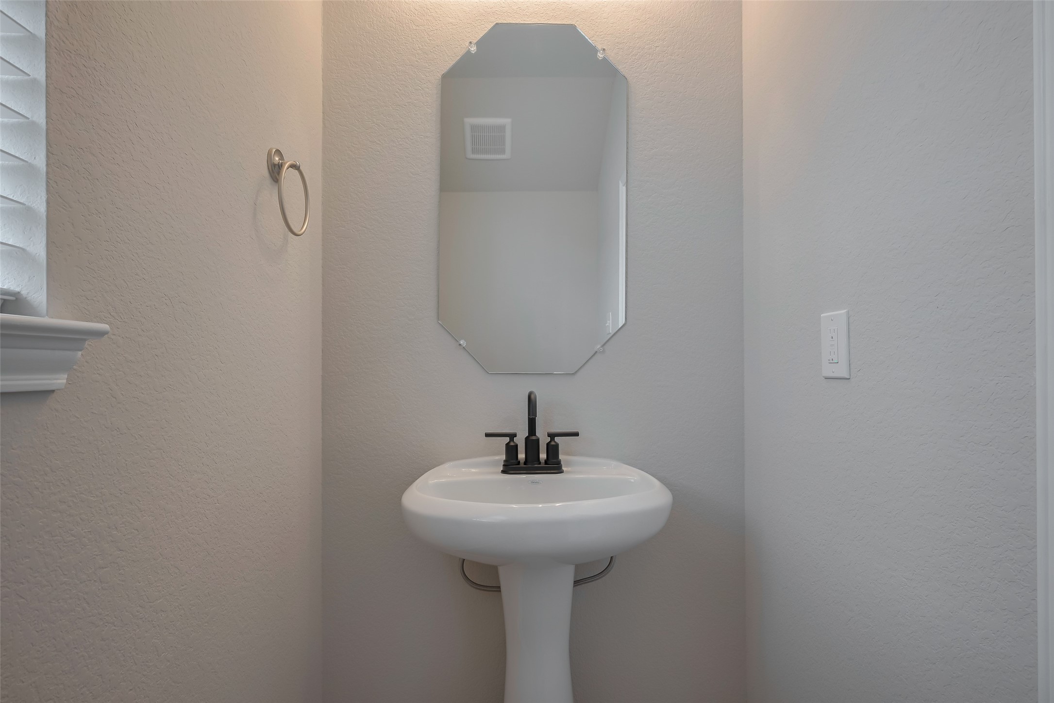 323 Palero Path Property Photo 24