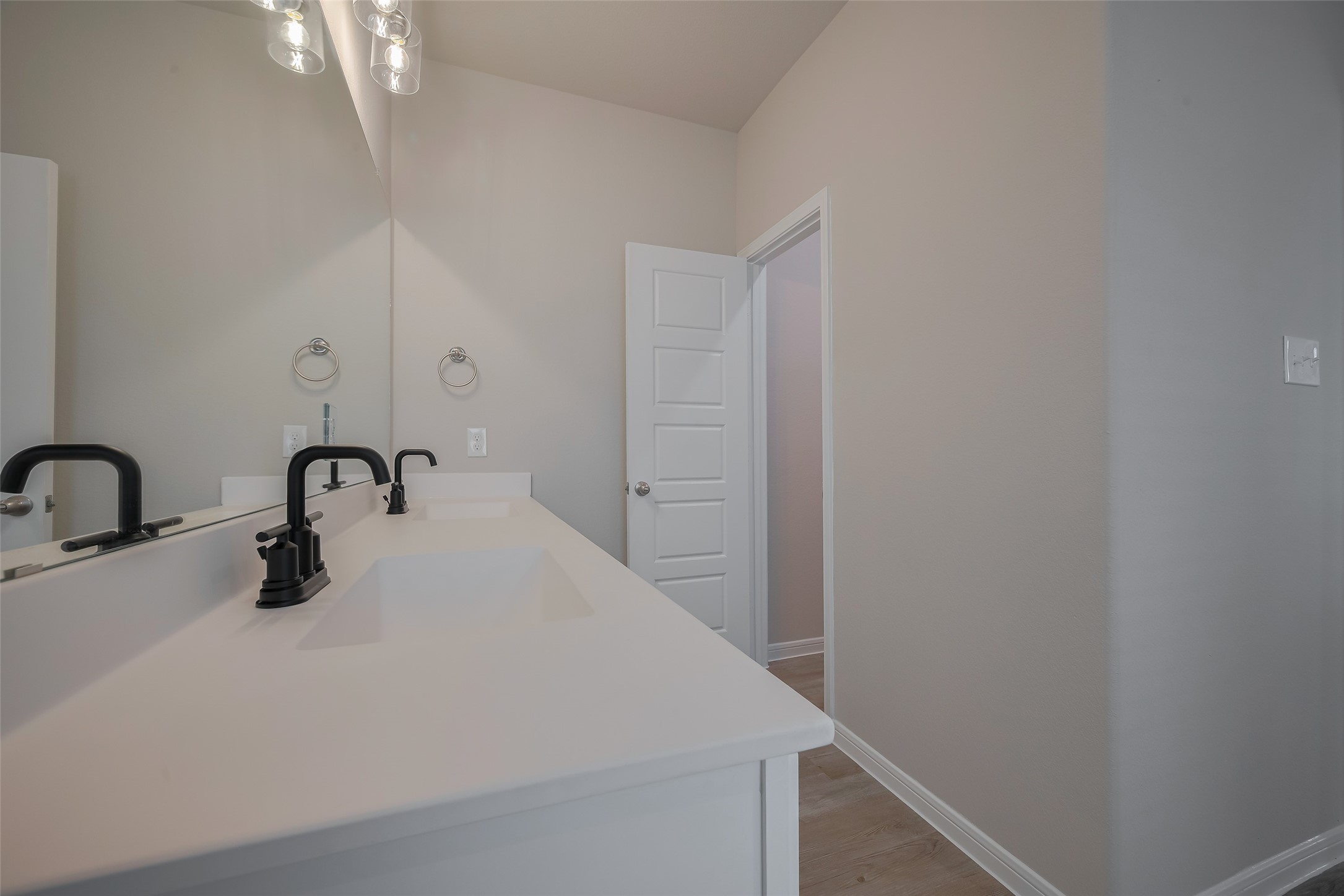 323 Palero Path Property Photo 40