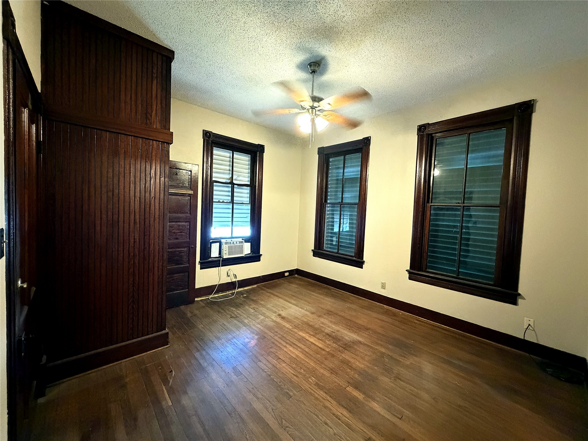 3716 Avenue K Property Photo 5