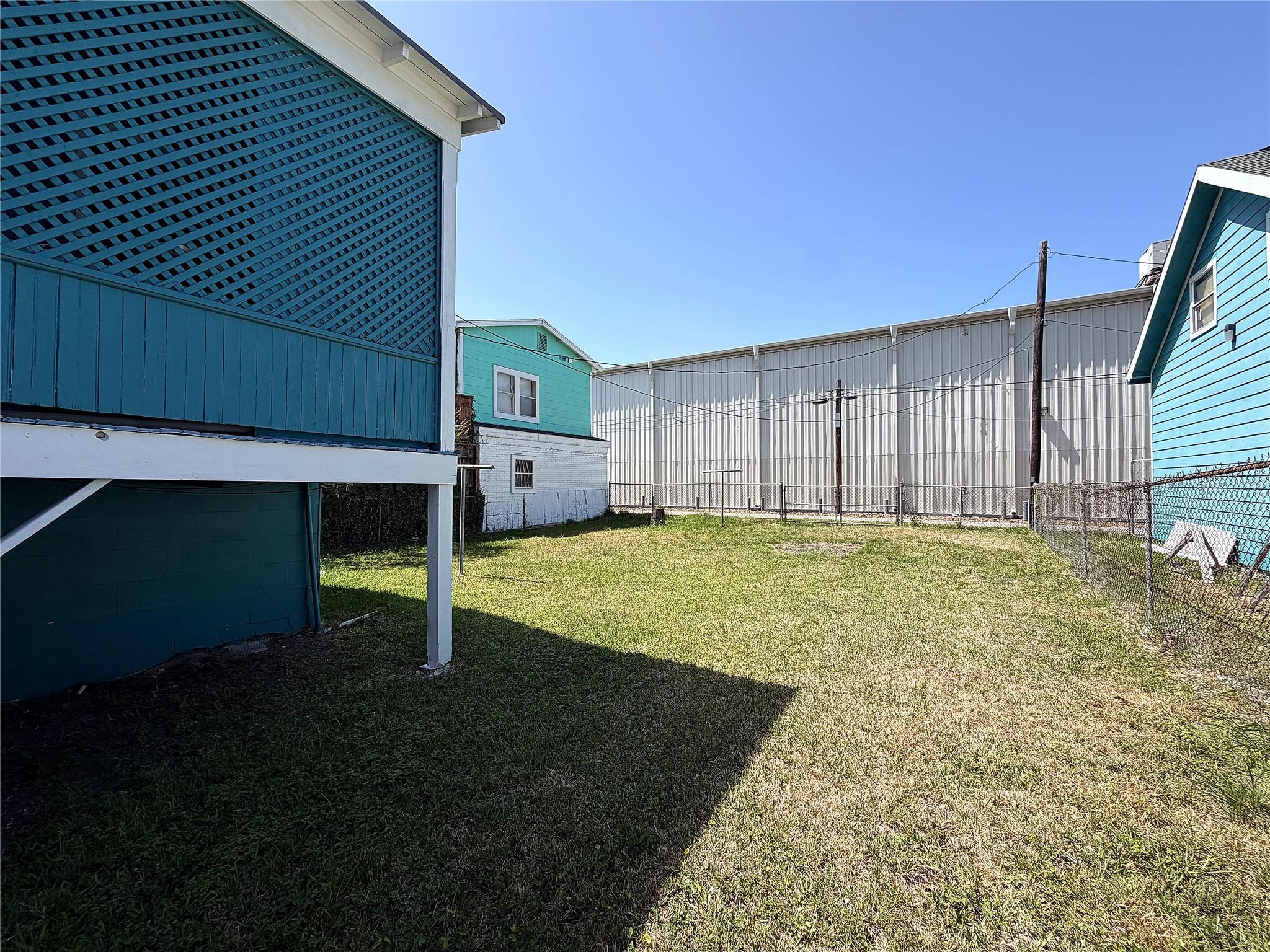 3716 Avenue K Property Photo 6
