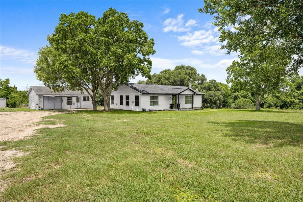 4228 Fm 390 Road W Property Photo 7