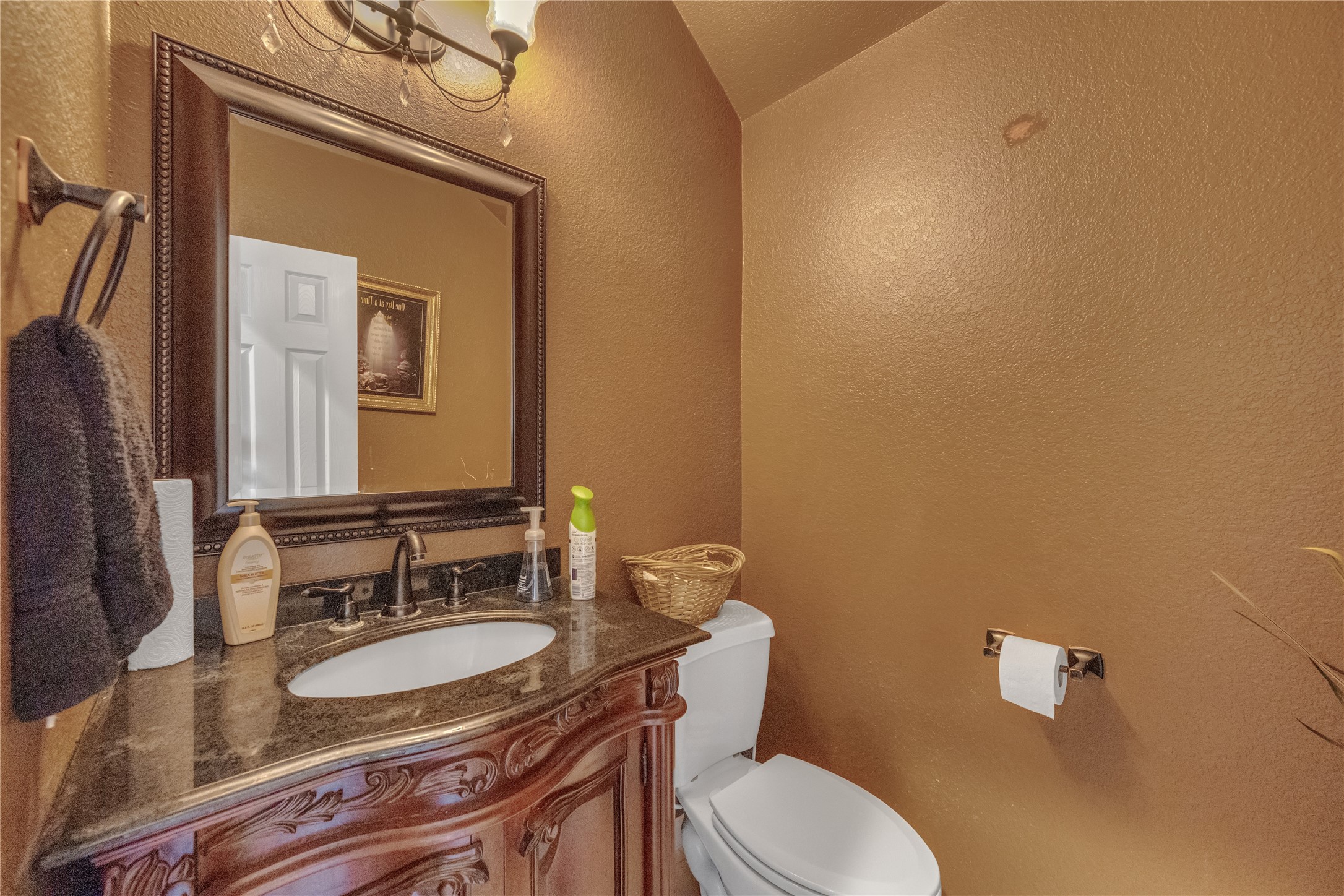 20139 Redondo Valley Drive Property Photo 11