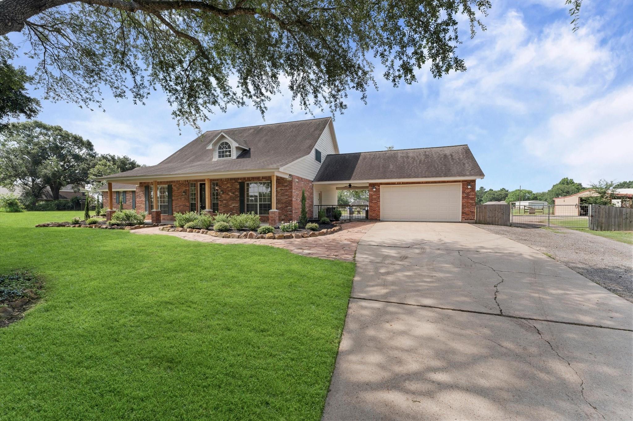 33014 Grove Park Drive Property Photo 3