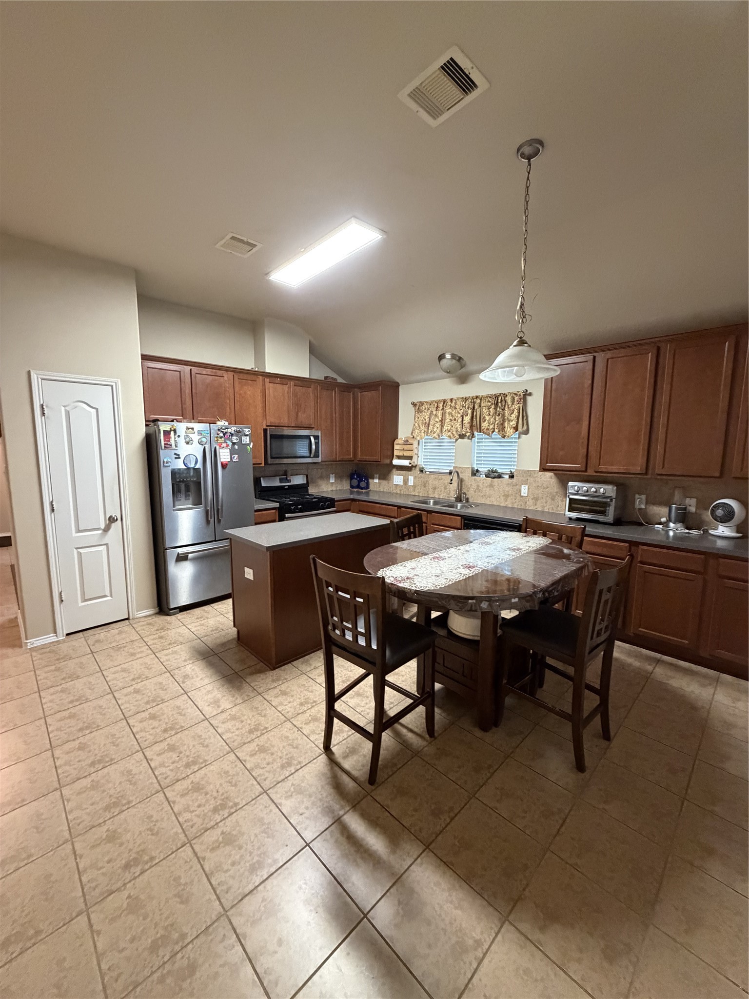21506 Rose Mill Drive Property Photo 13