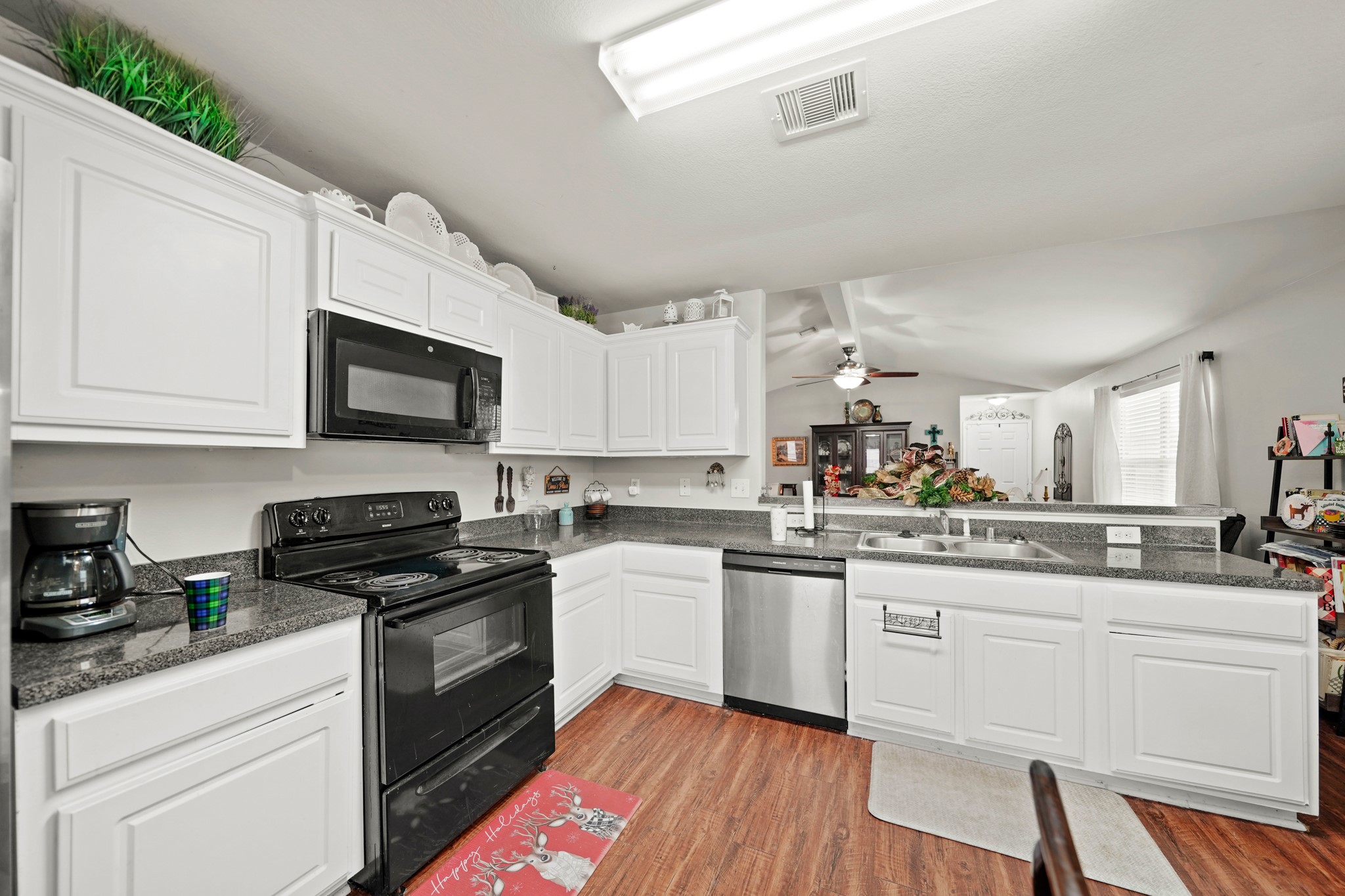 4603 Poppy Crest Court Property Photo 4