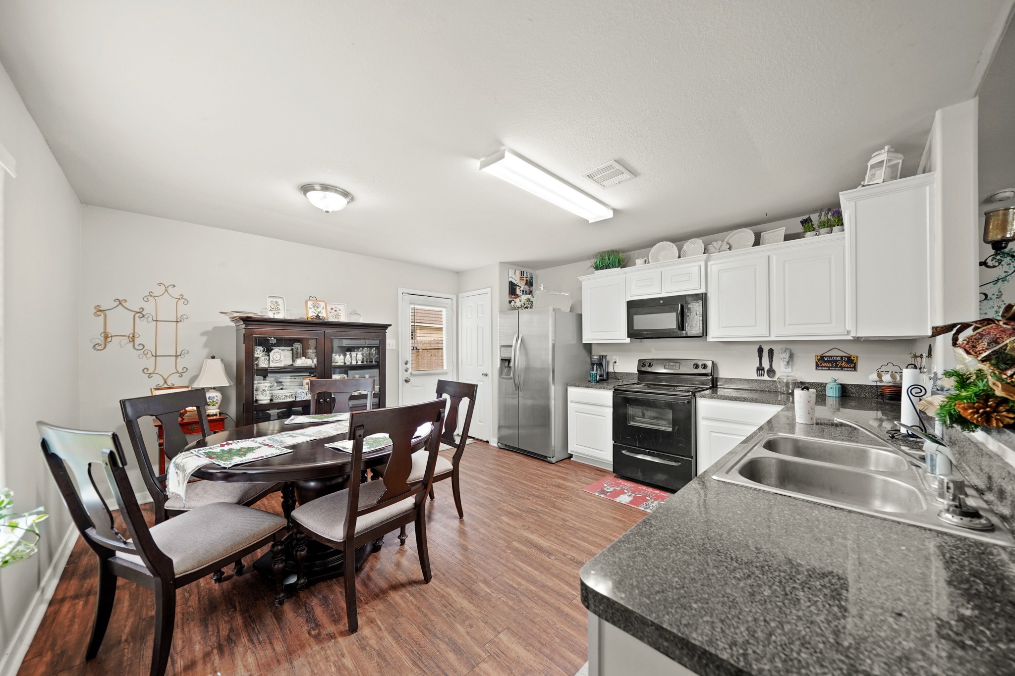 4603 Poppy Crest Court Property Photo 6