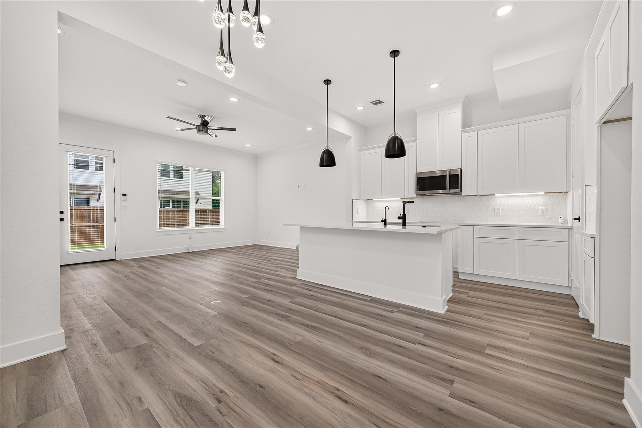 6723 Burkett Street Property Photo 6