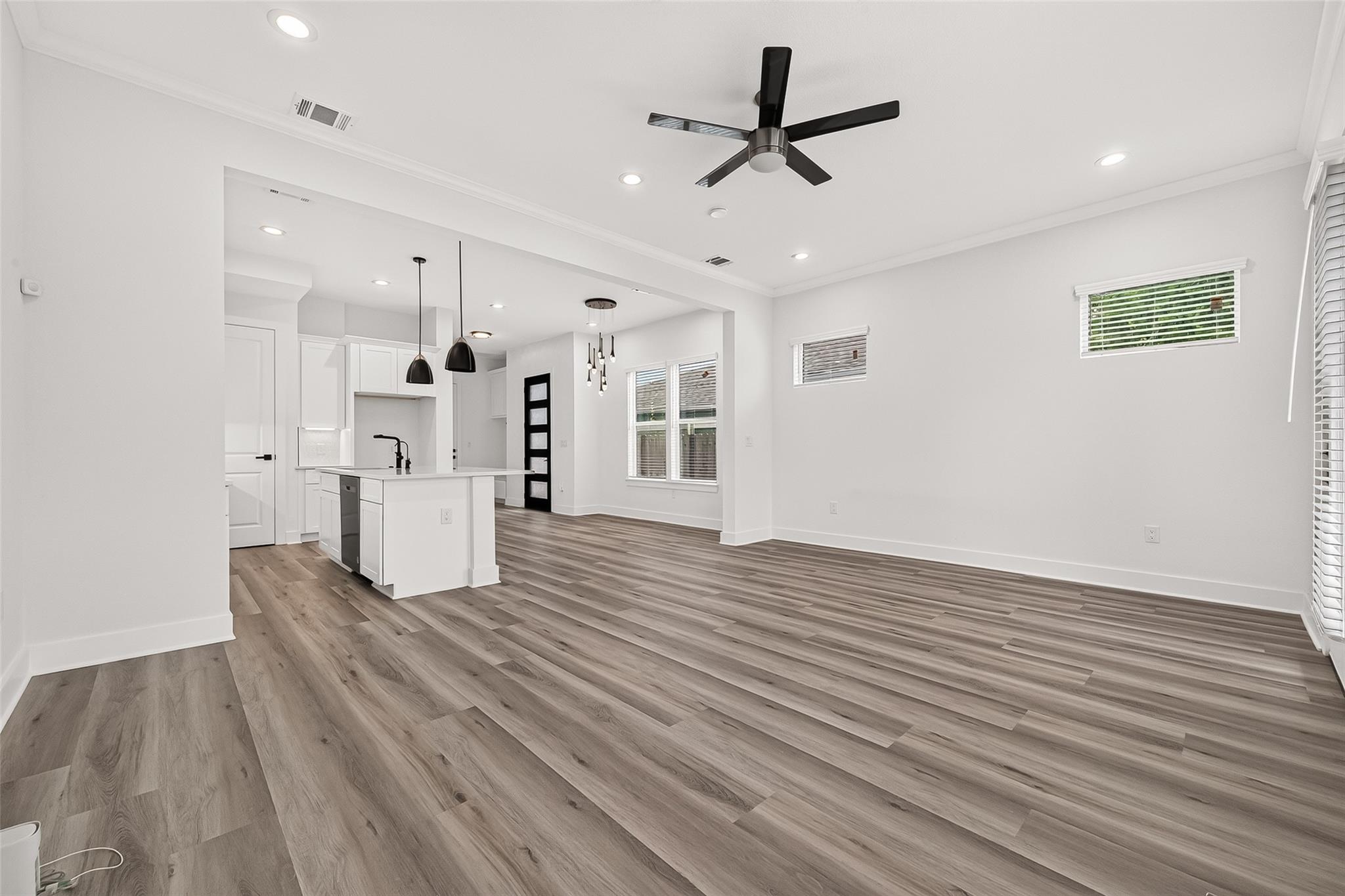 6723 Burkett Street Property Photo 9