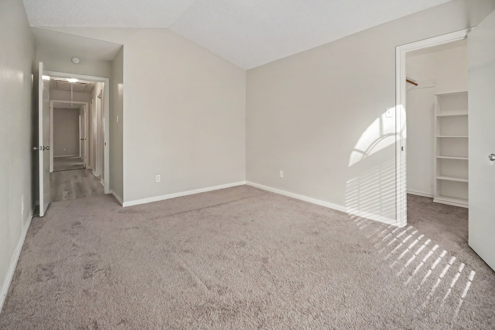 12614 Rocky Hill Drive Property Photo 12