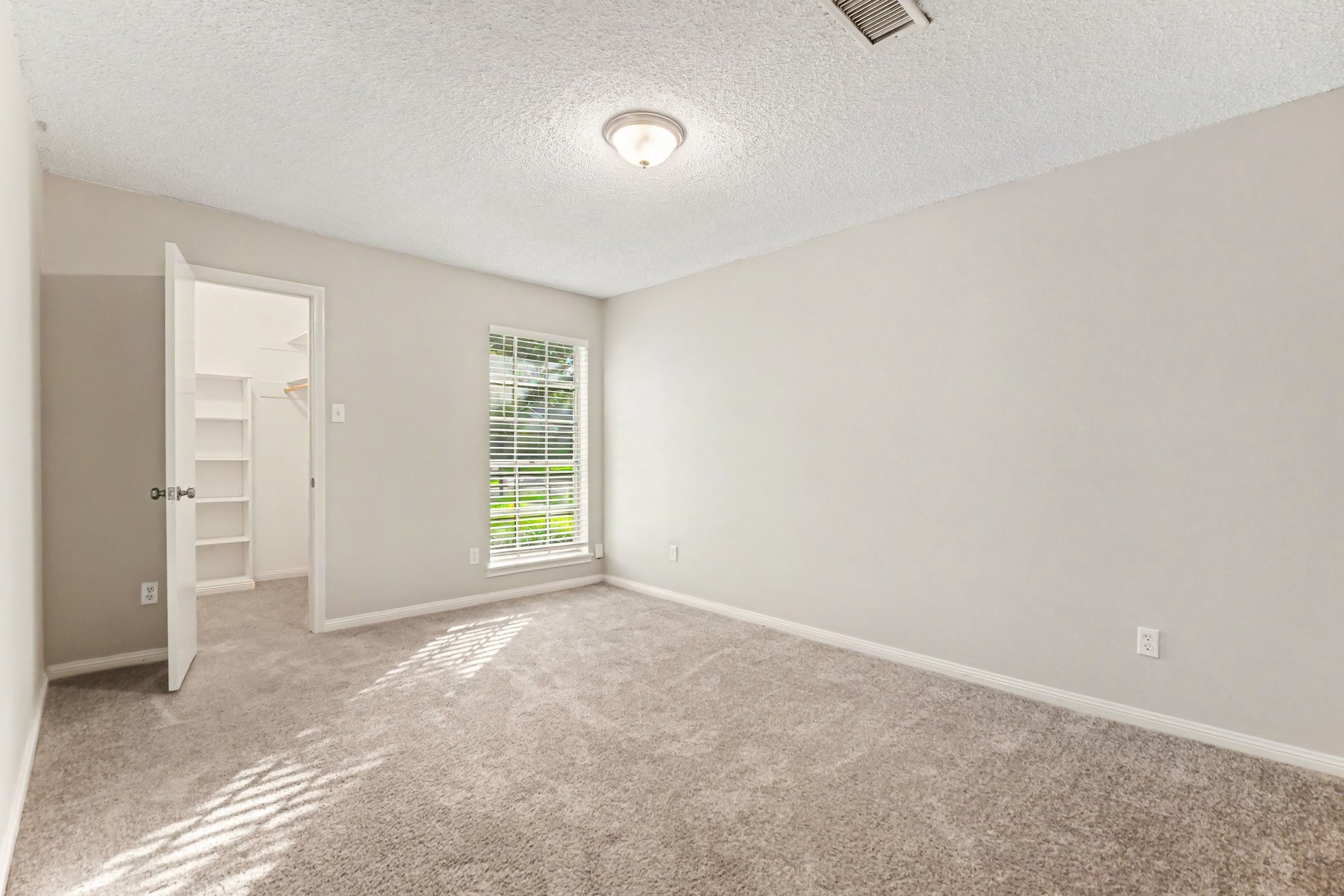 12614 Rocky Hill Drive Property Photo 13