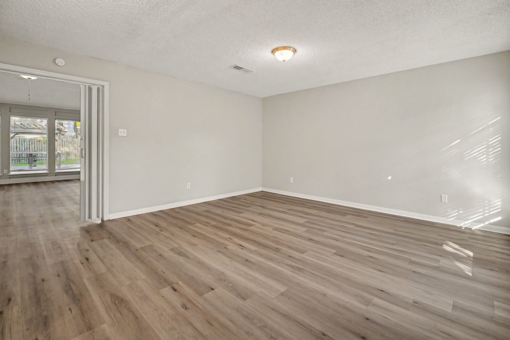 12614 Rocky Hill Drive Property Photo 14