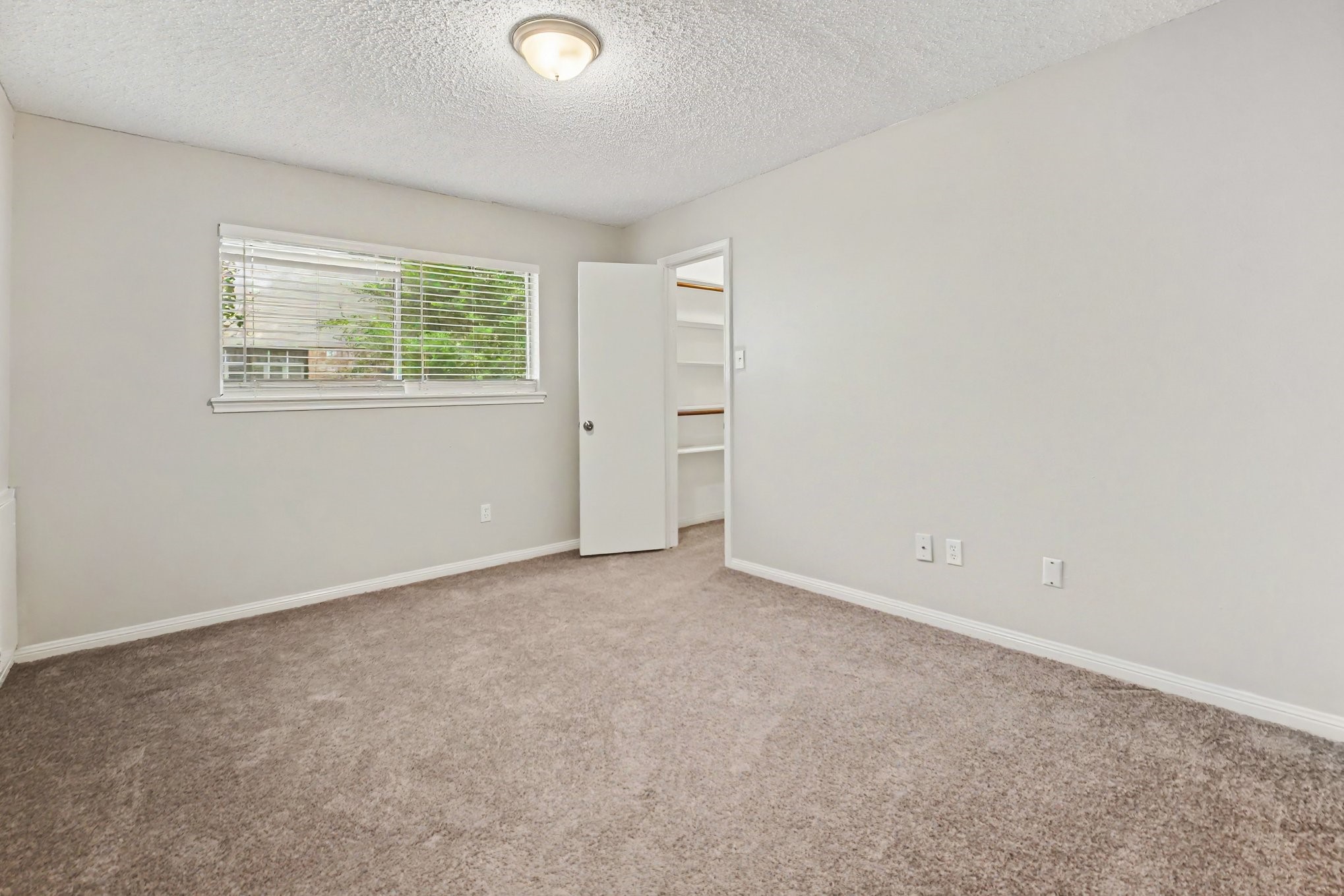 12614 Rocky Hill Drive Property Photo 20