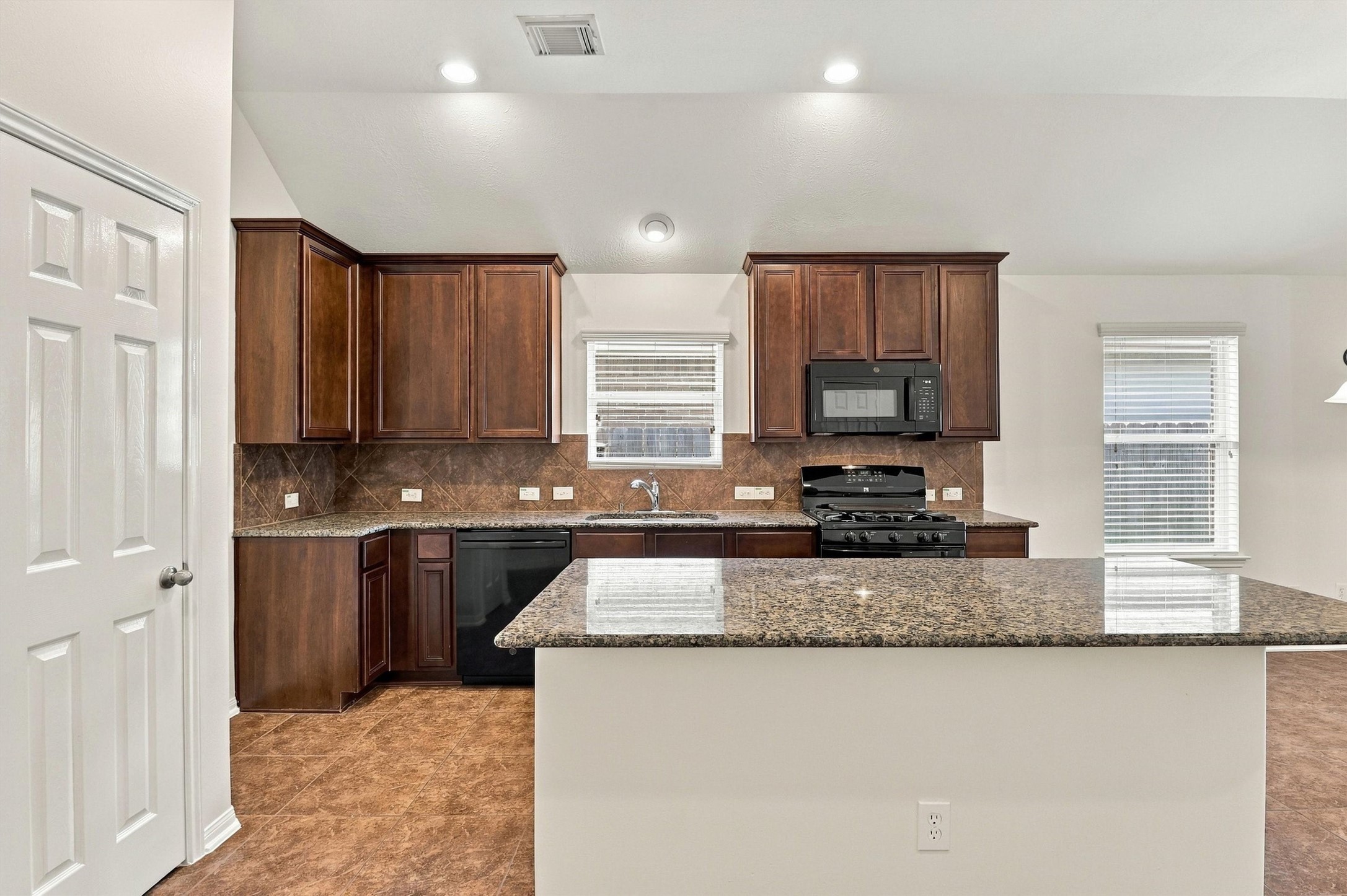26327 Christen Canyon Lane Property Photo 11