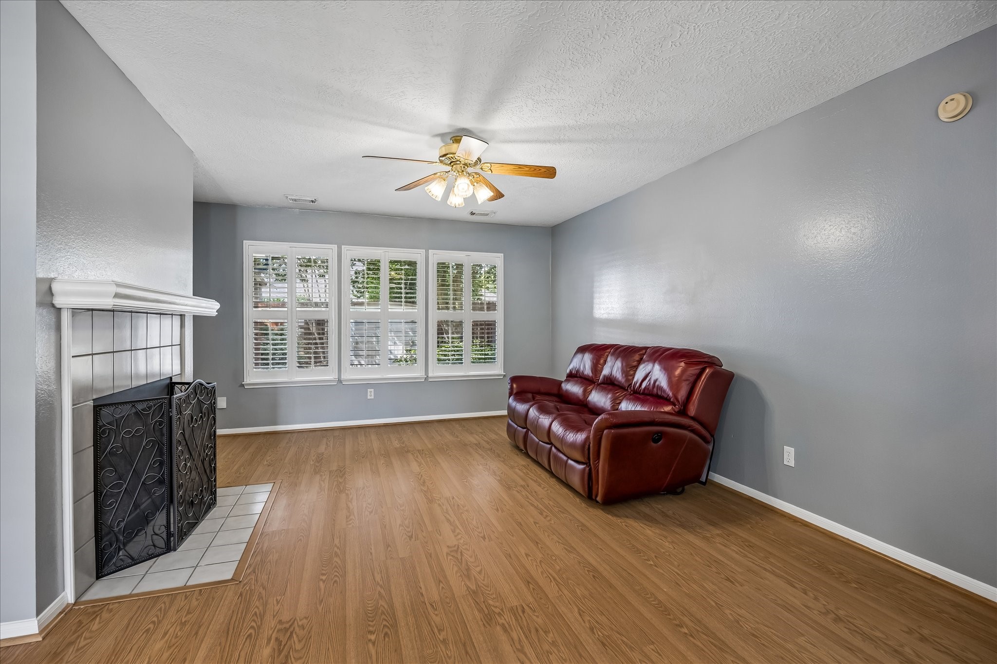 4618 Kimball Drive Property Photo 7