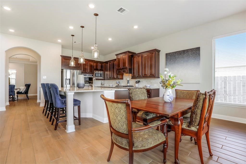 1815 Carriage Oaks Ln Property Photo 13