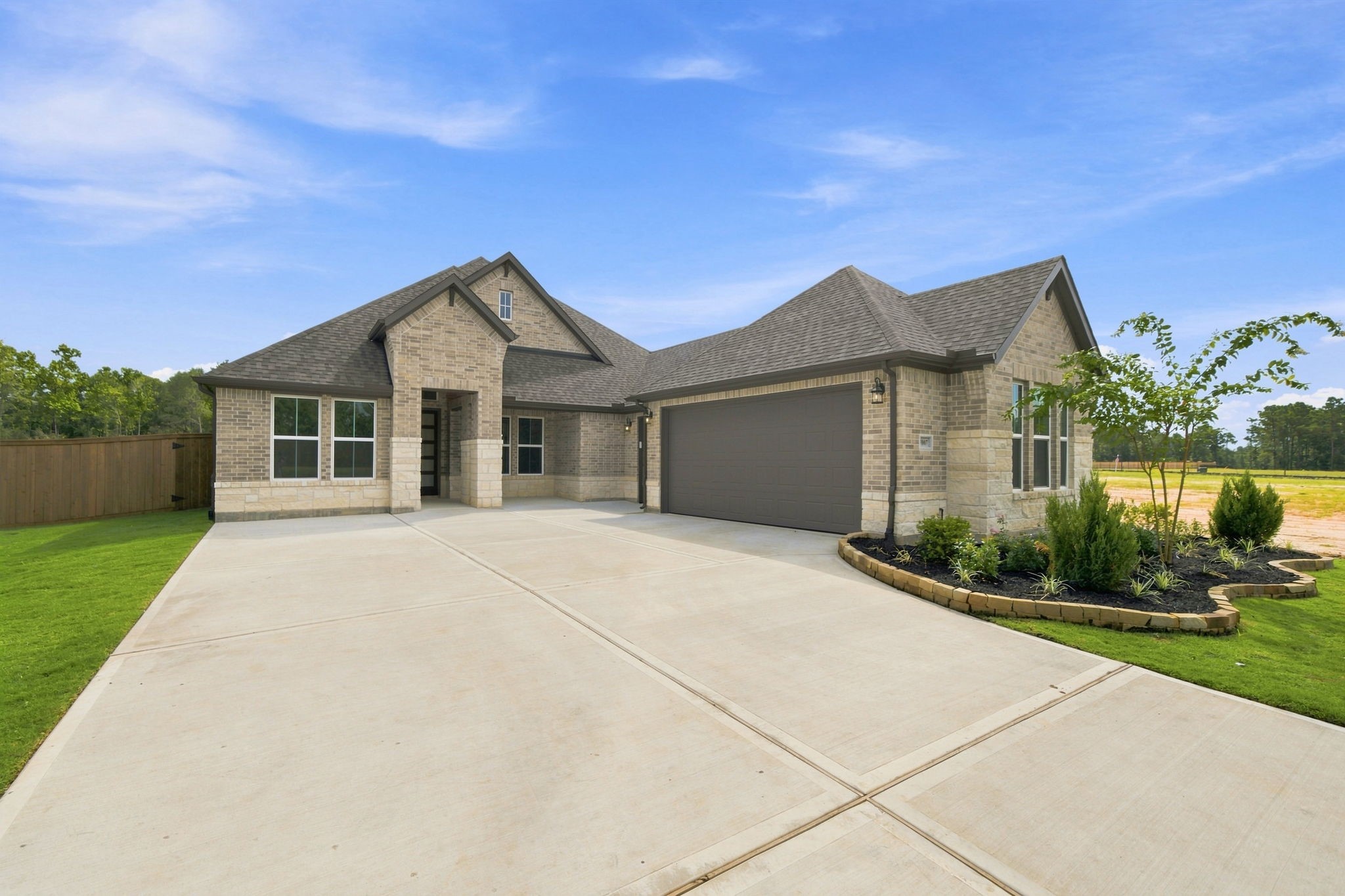 7007 Putter Point Drive Property Photo 1