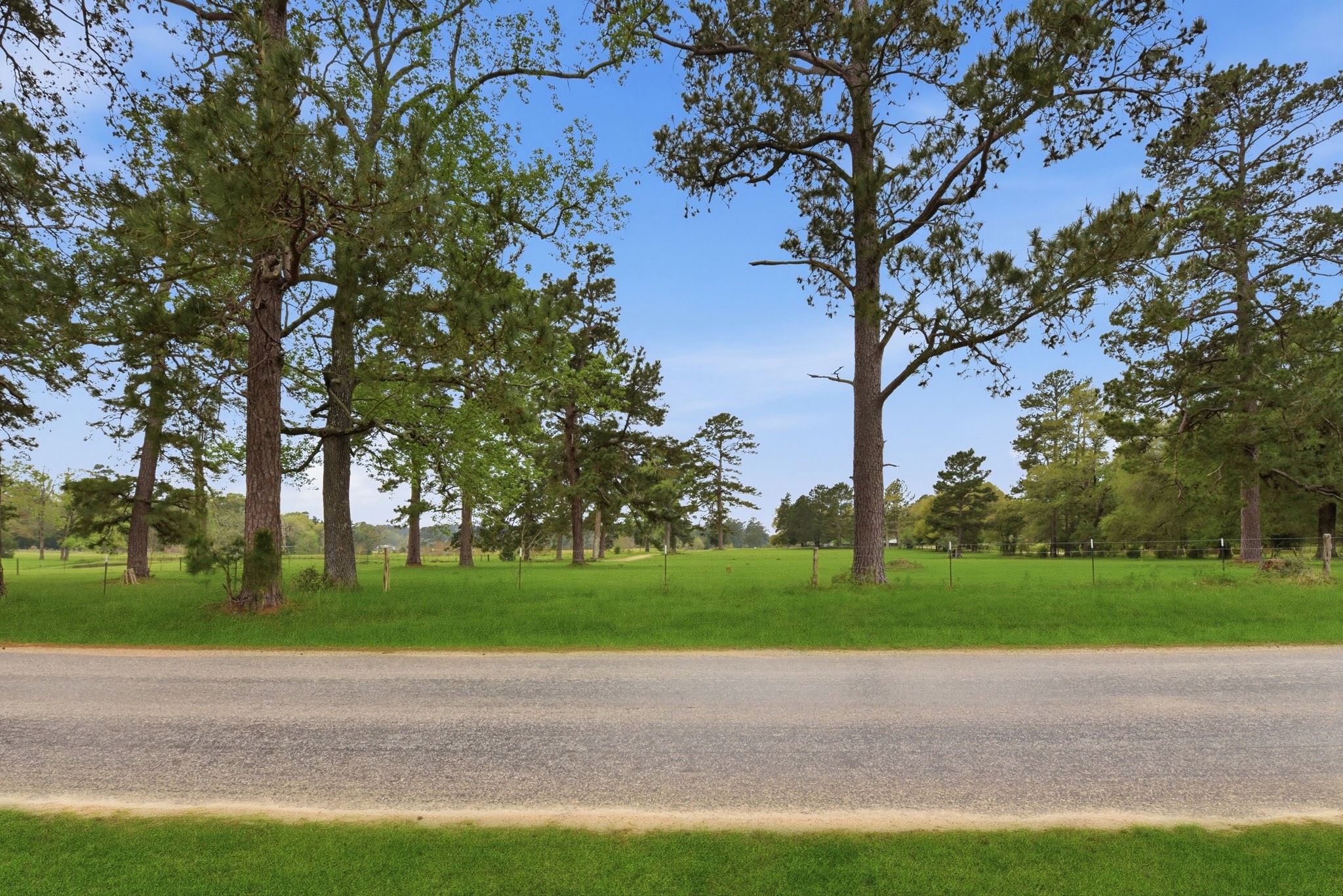 882 Four Notch Road Property Photo 3