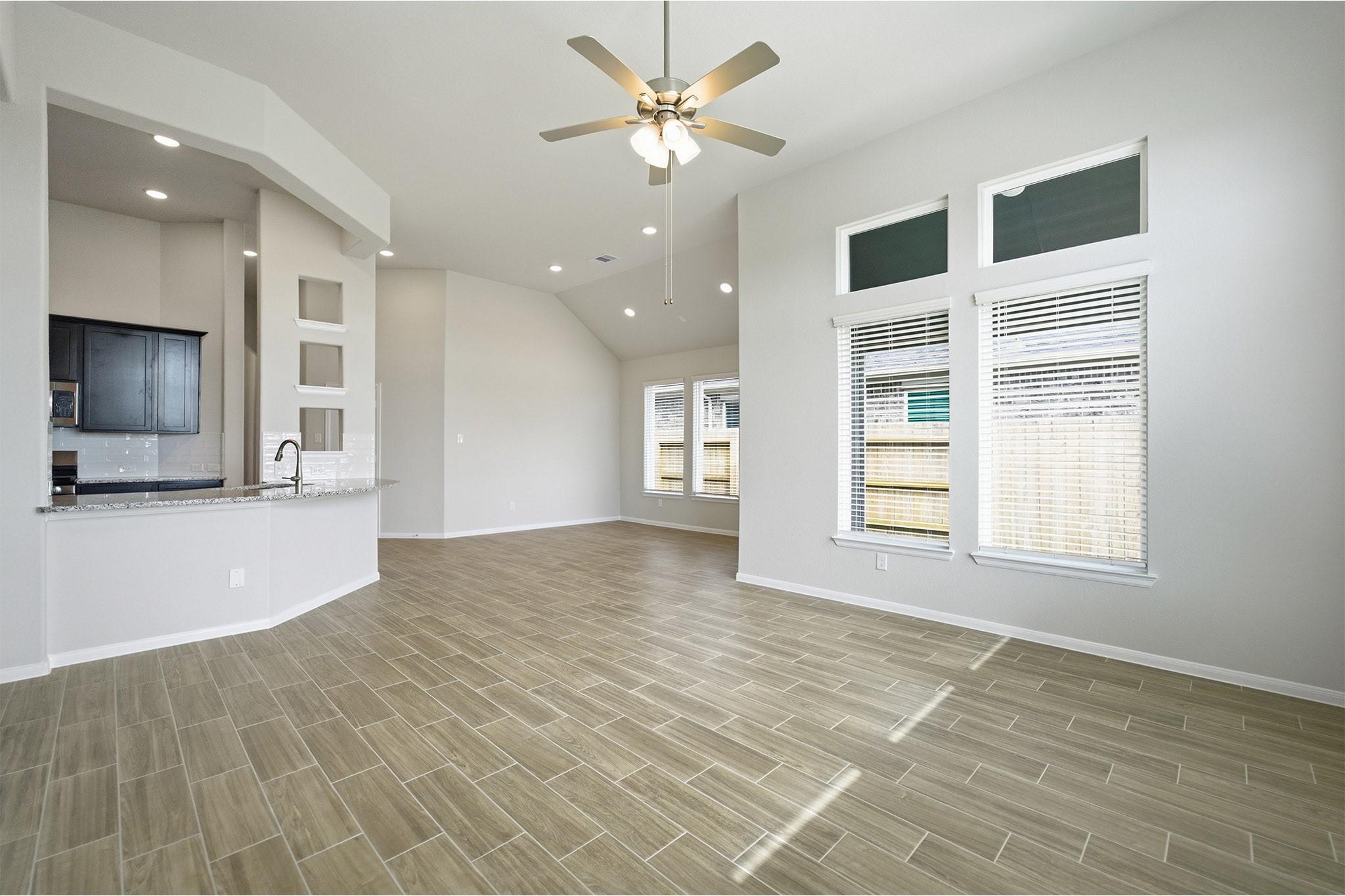2726 Ruby Laurel Drive, Iowa Colony Tx 77583 Property Photo 16