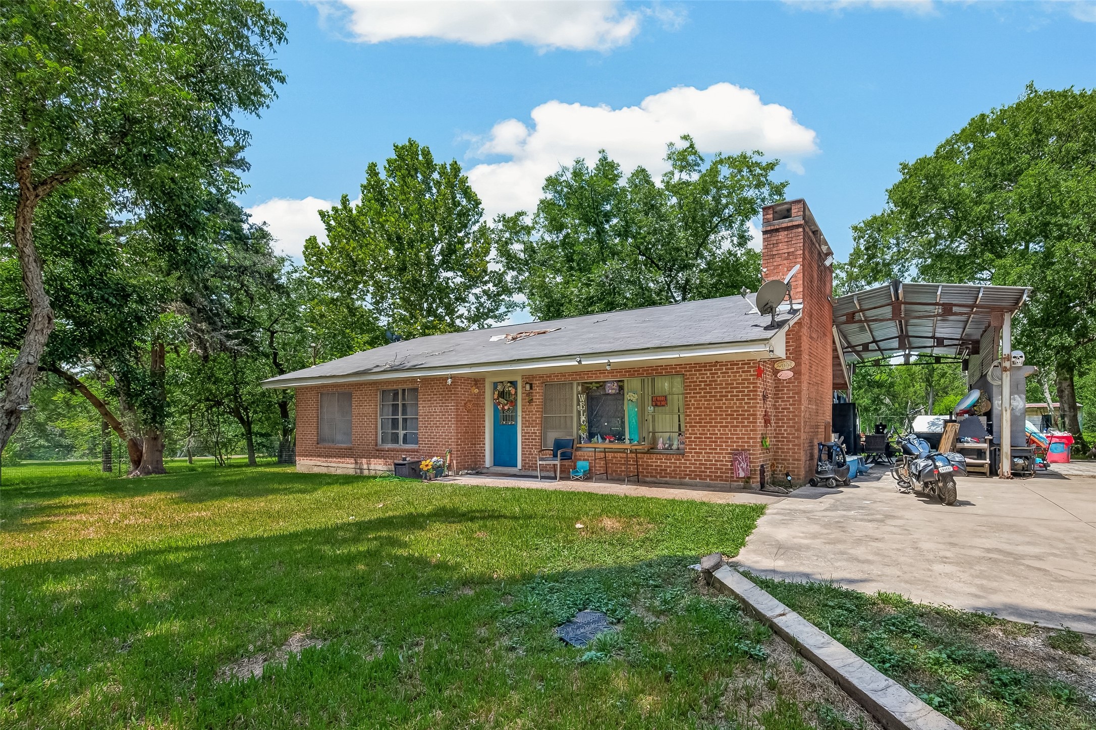 1316 N Main Street Property Photo 4