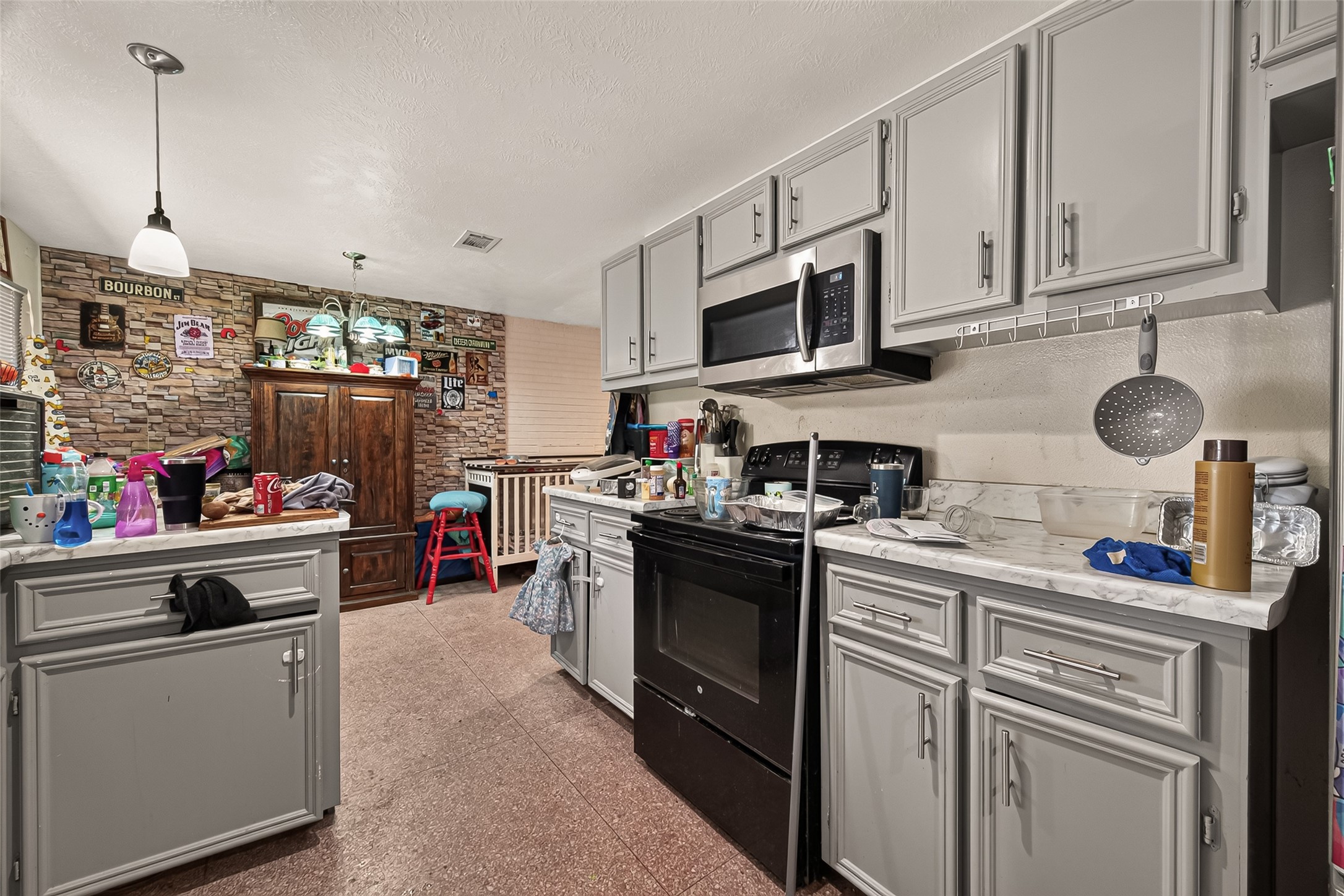 1316 N Main Street Property Photo 12