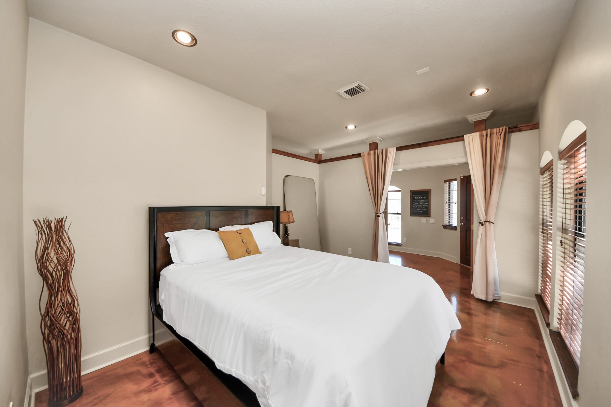 1000 Columbus Street A Property Photo 6