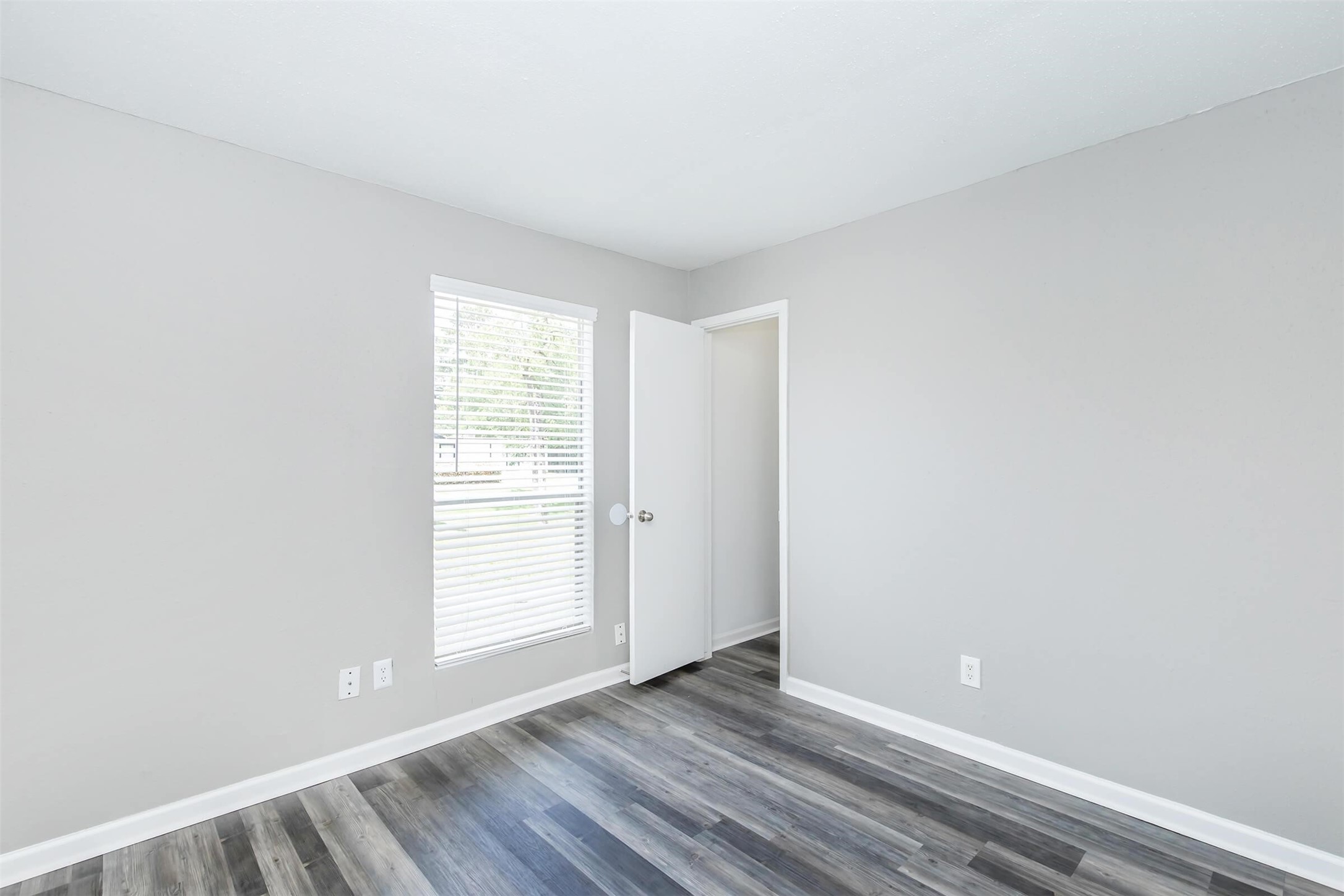 18001 Cypress Trace Road 305 Property Photo 13