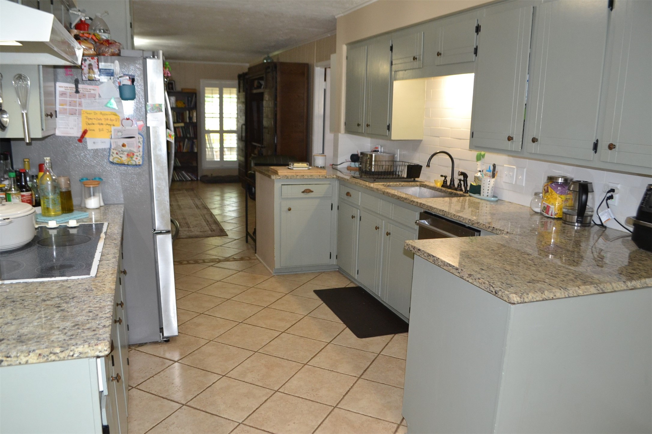 610 E X Street Property Photo 12