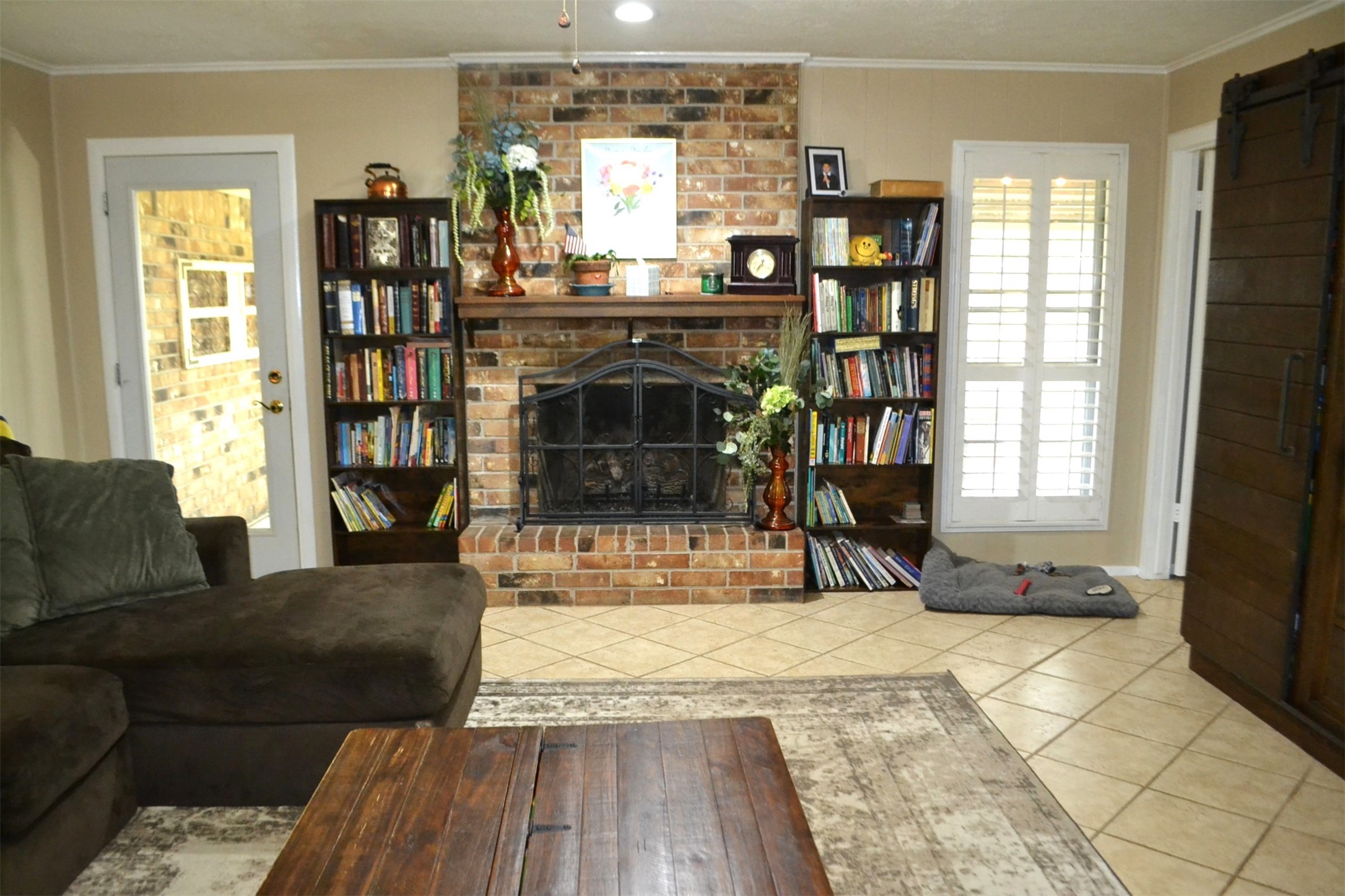 610 E X Street Property Photo 17