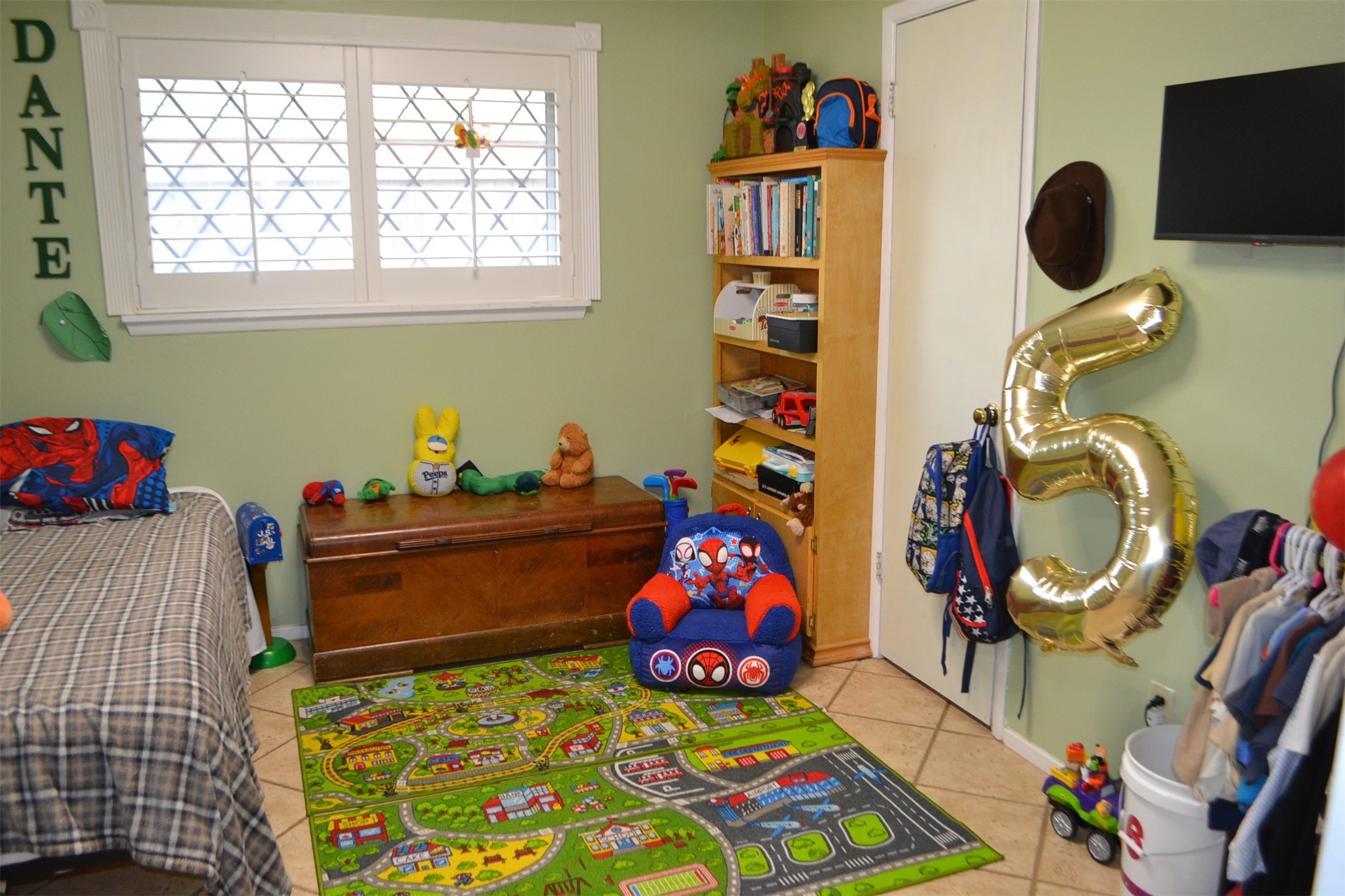 610 E X Street Property Photo 32